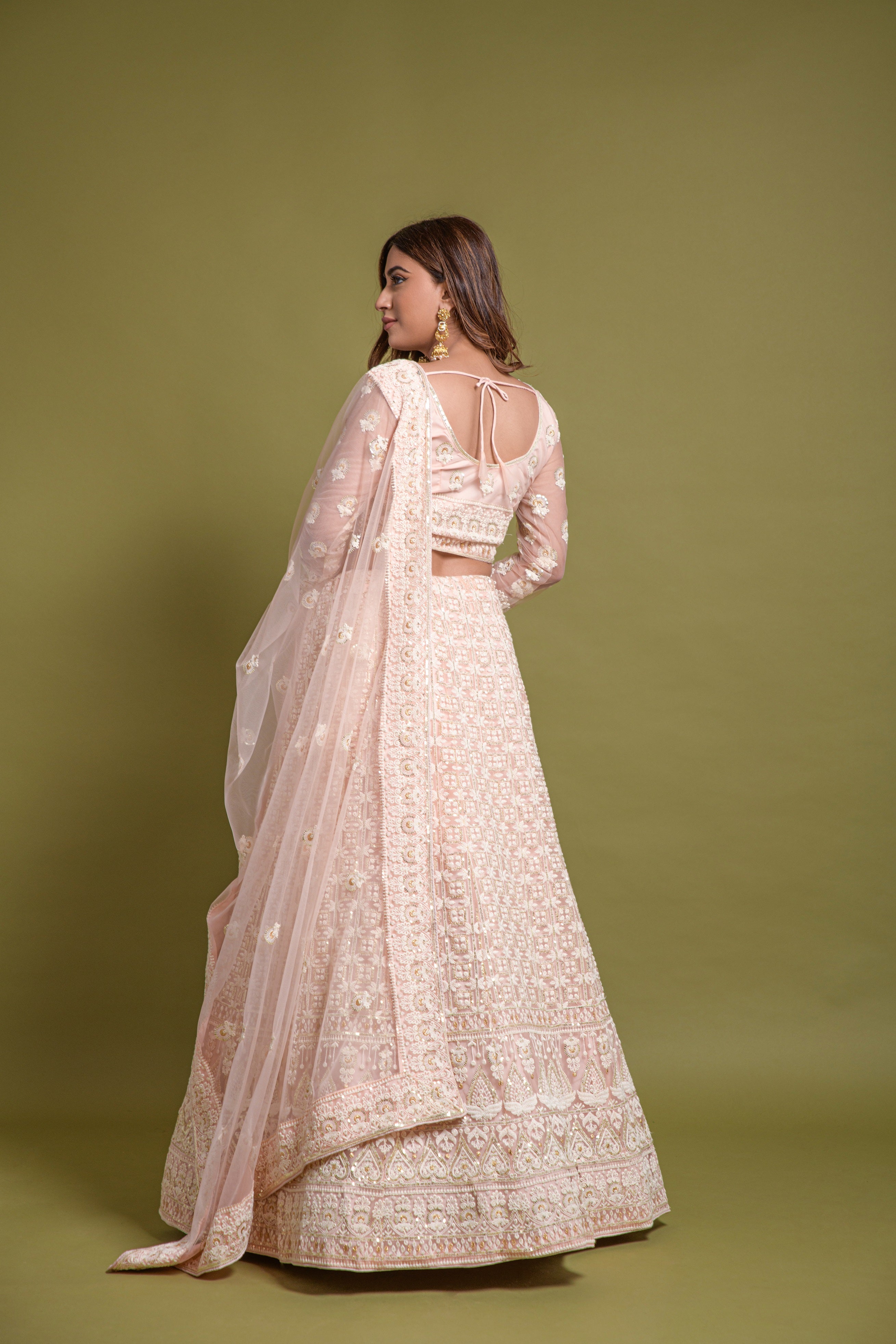 WOMEN'S PEACH BRIDAL NET SEQUINS EMBROIDERED WITH VISCOUS KANTHA THREAD WORK LEHENGA CHOLI