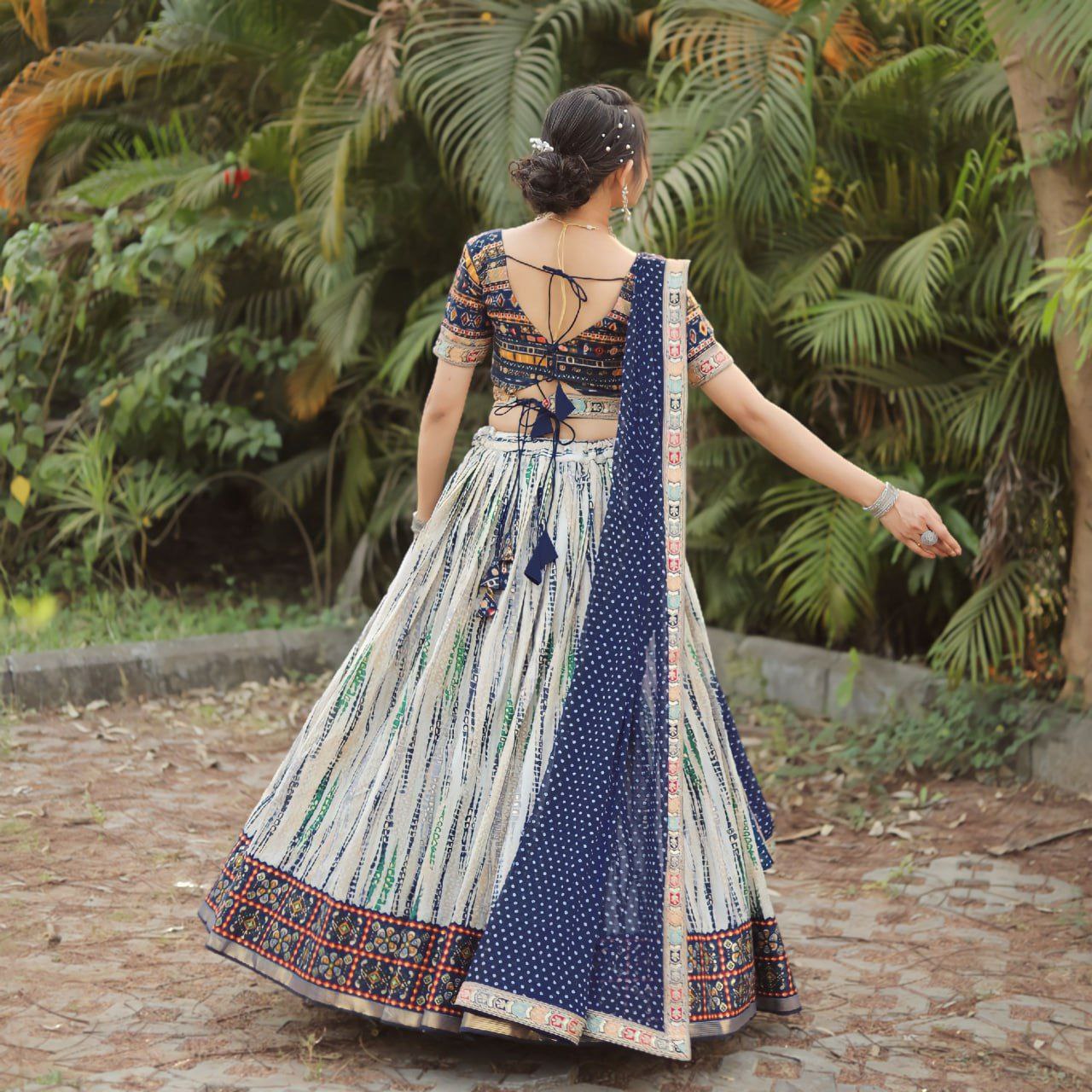 WOMEN'S ROYAL BLUE SLUB COTTON EMBROIDERED & SHIBORI DIGITAL PRINT TRADITIONAL LEHENGA CHOLI