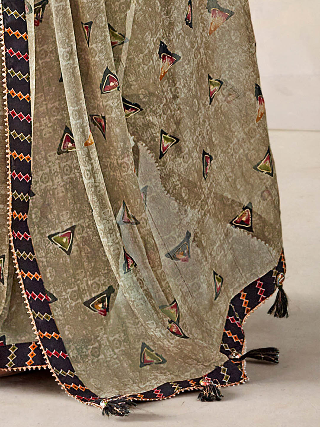 Vsaree Chikoo Banglori Printed Pallu And Designer Border Saree With Banglori Blouse For Women