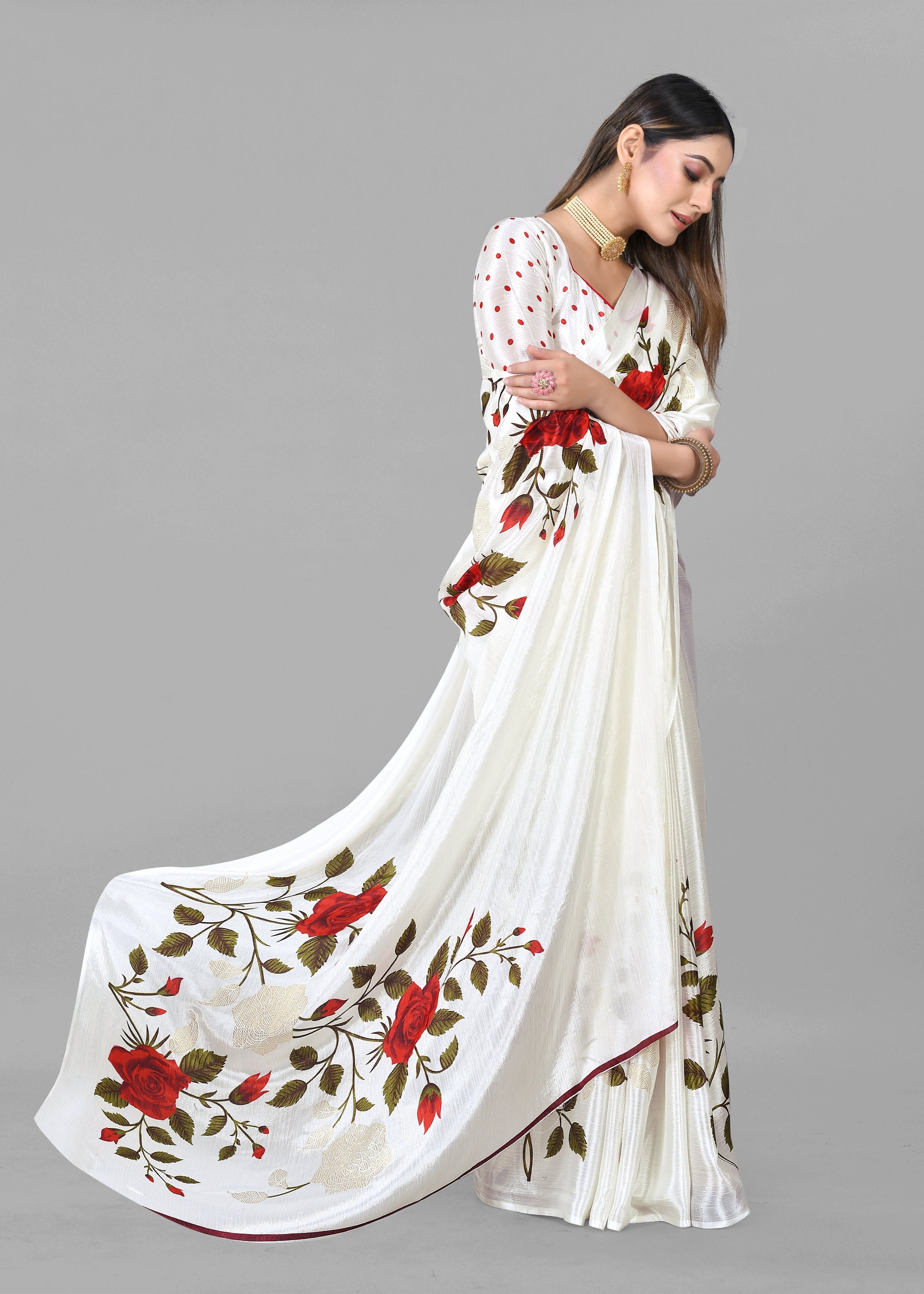 Vsaree White Printed Chiffon Saree With Pallu And Printed Chiffon Blouse