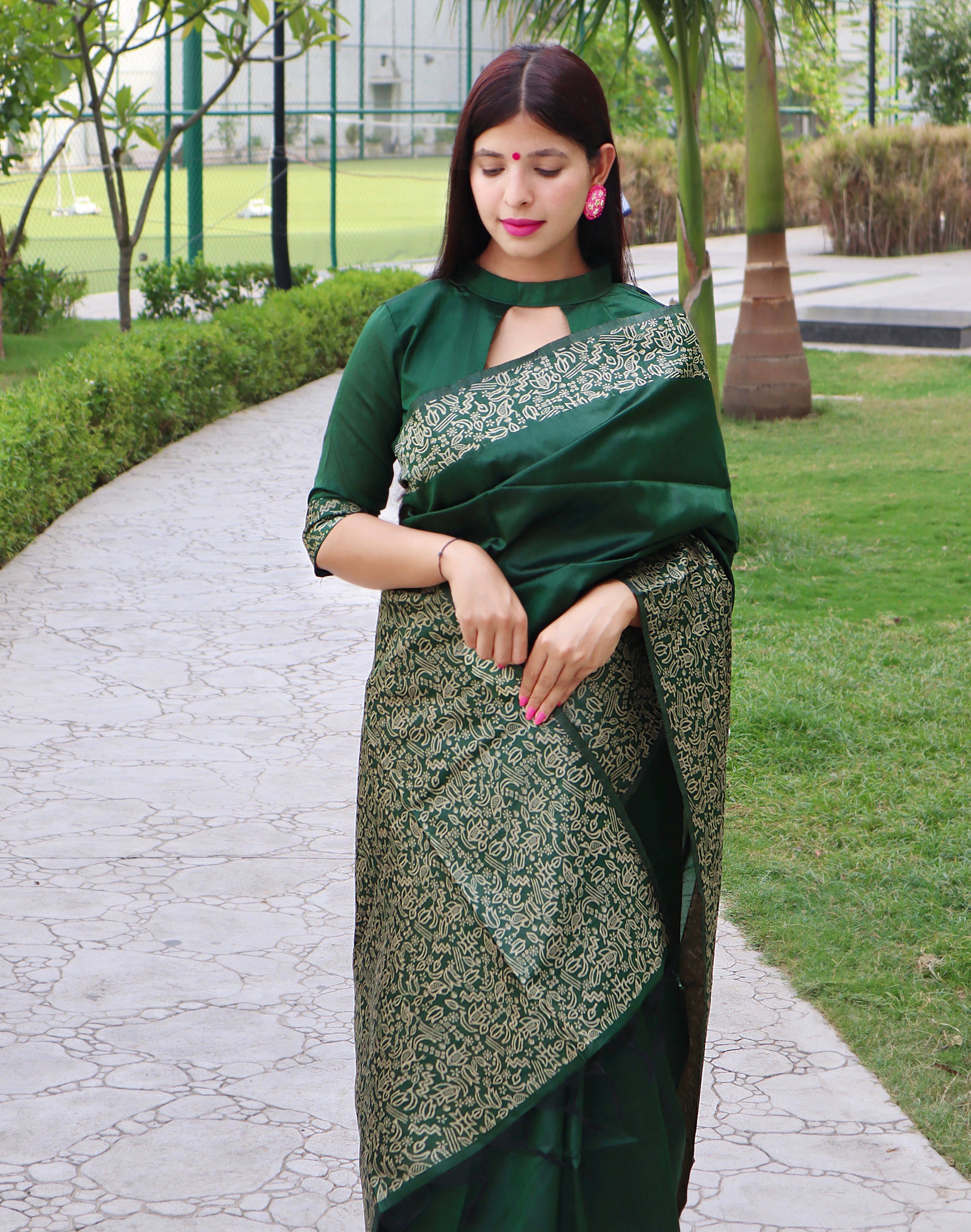 Vsaree Green Raw Silk Designer Saree With zari woven Bomkai Temple Border and contrast zari pallu And Blouse