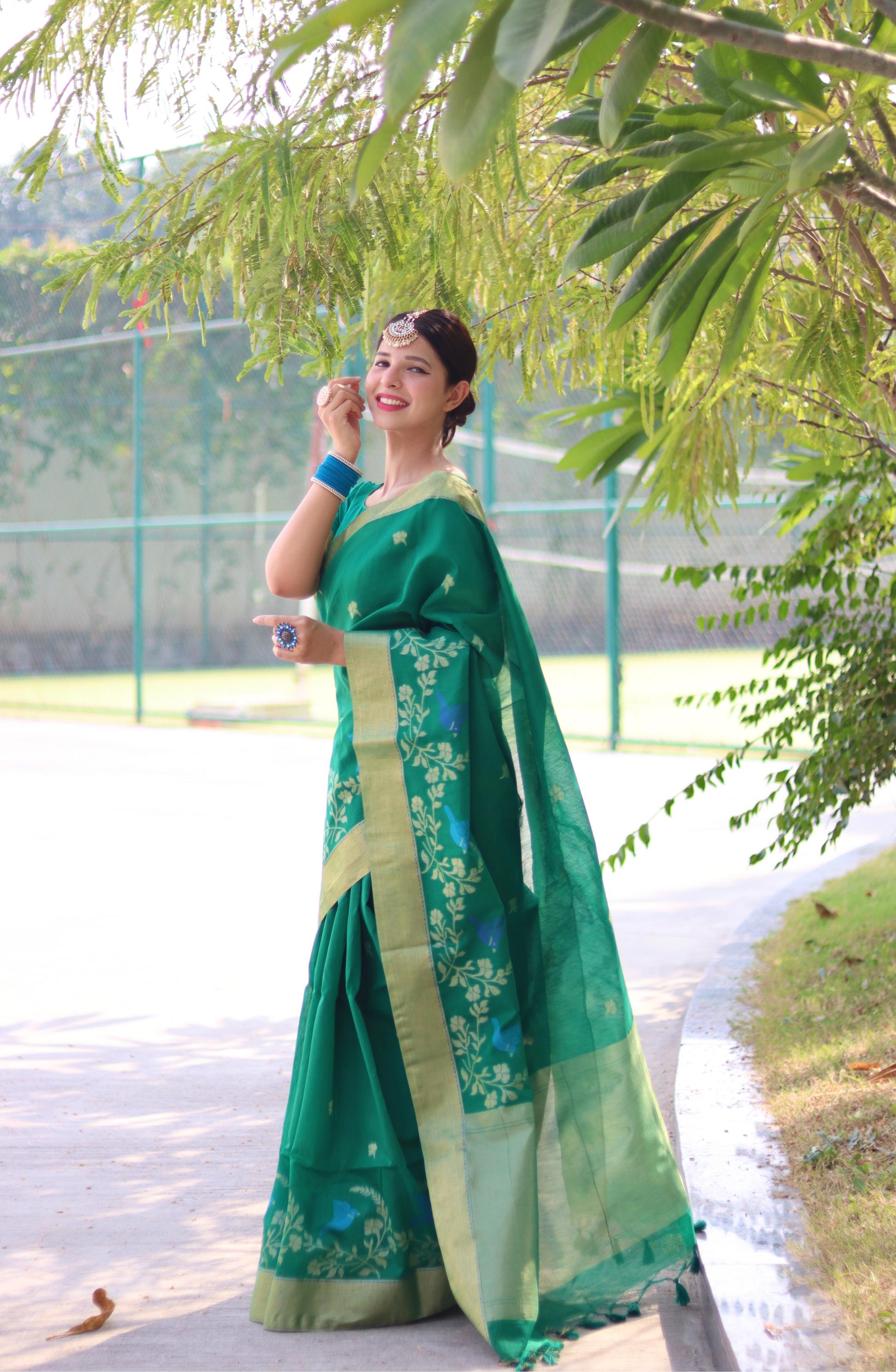 Vsaree Green Silk Saree With traditional Jamdani type weaving border And Blouse