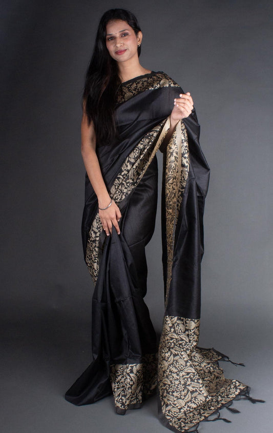 Vsaree Black Raw Silk Saree With Rich Pallu and Contrast Blouse Piece For Women