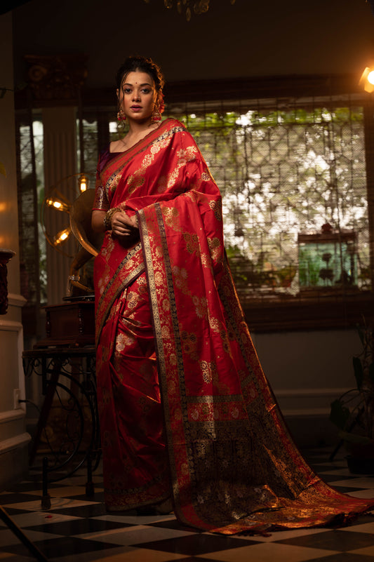 Vsaree Red Soft Banarasi Silk Saree Contrast border With Gorgeous Weaving Pallu  And Contrast Blouse Piece