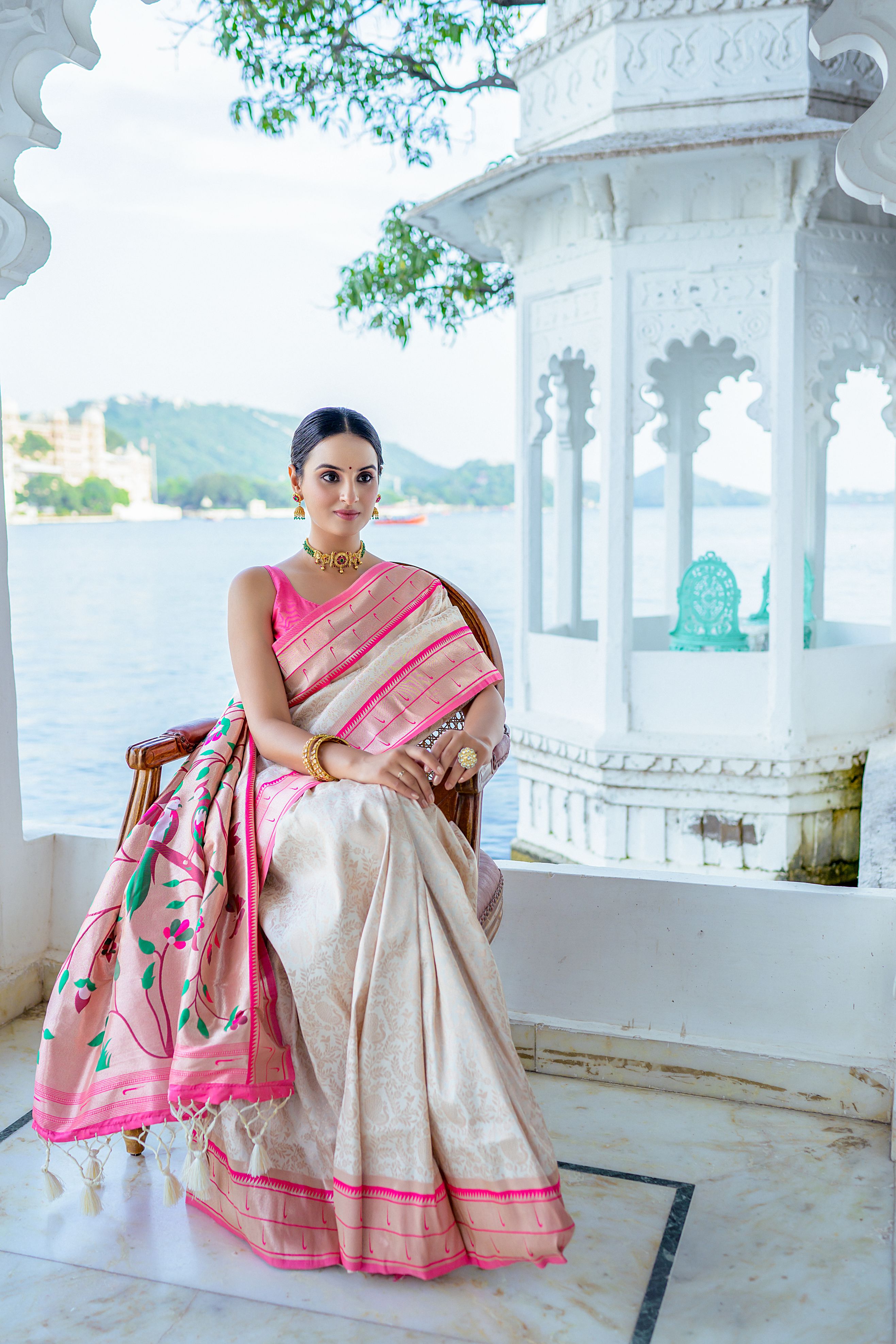 Vsaree Pink Soft Kanjivaram Silk saree With Contrast Border And Rich Paithani Pallu With Blouse For Women