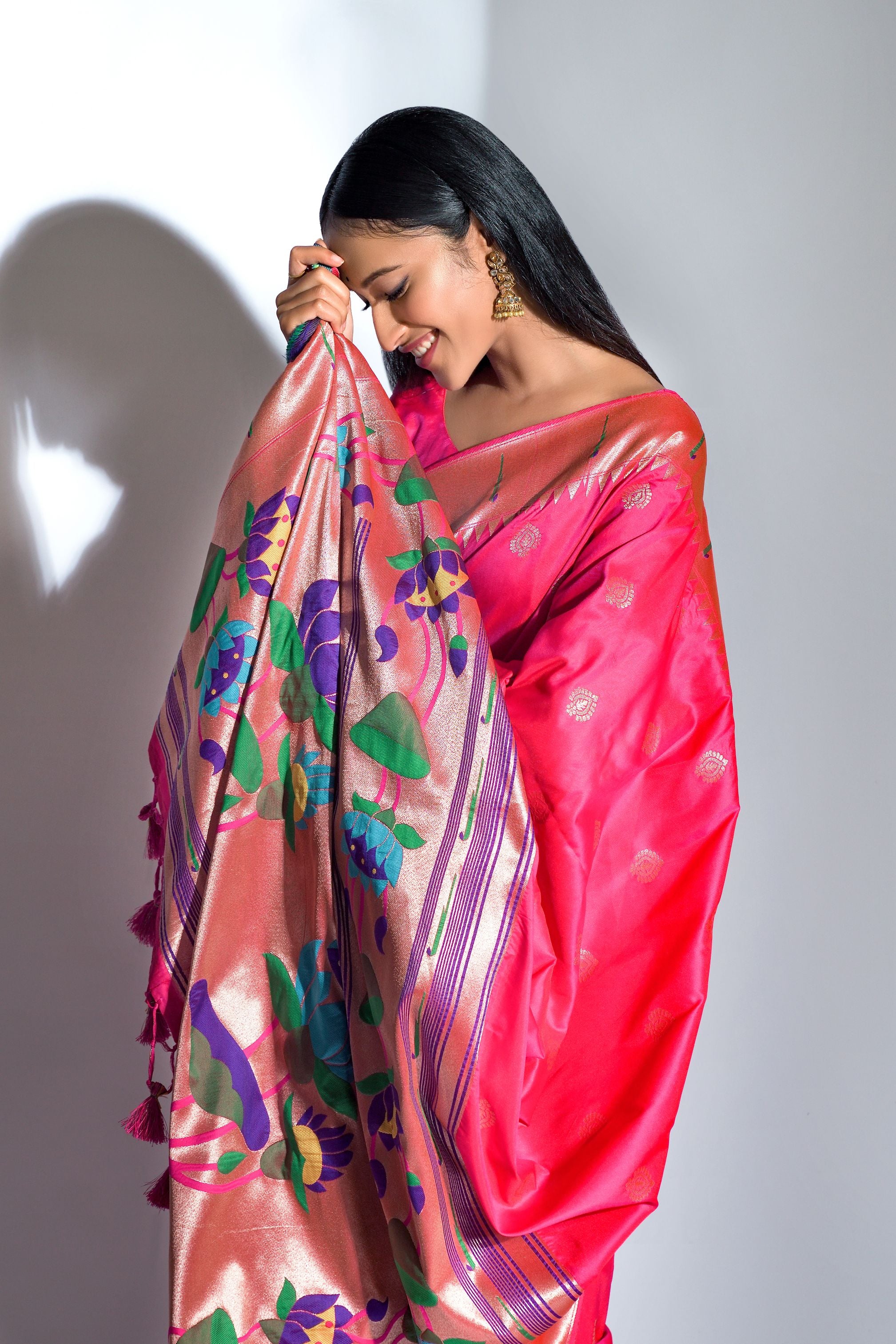 Vsaree Rani Pink Soft Banarasi Silk Paithani Saree with Zari Weaving Pattern With Contrast Border And Rich Pallu With Contrast Blouse