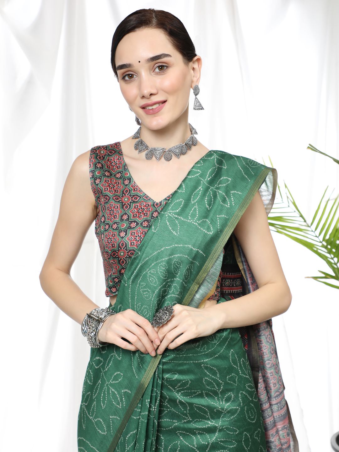 Vsaree Green Linen Cotton Saree And Bandhani Prints And Woven Border And Fancy Pallu With Blouse For Women