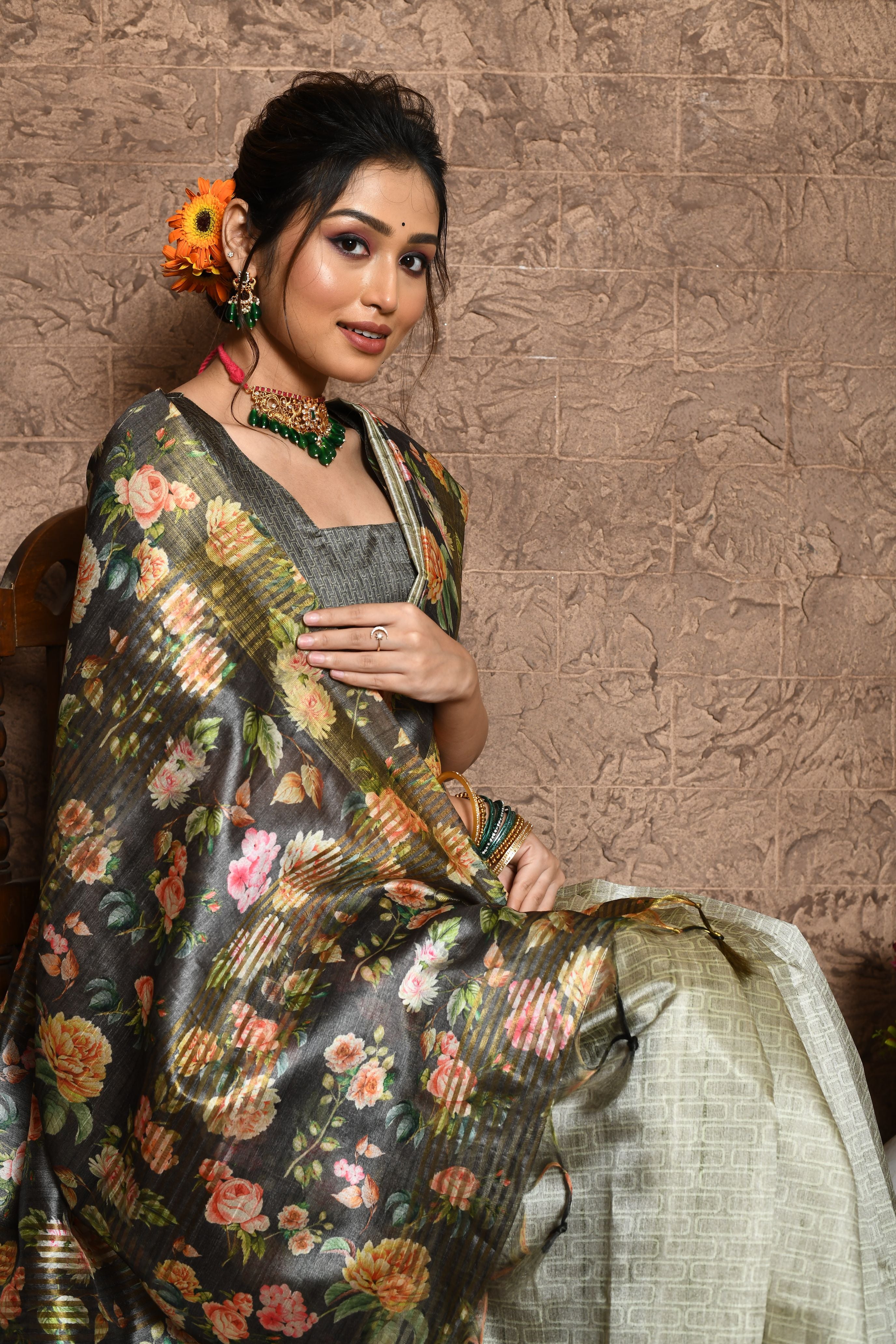 Vsaree Grey Tussar Silk Saree  Beautiful Print And Contrat Pallu And Border With Contrast Blouse