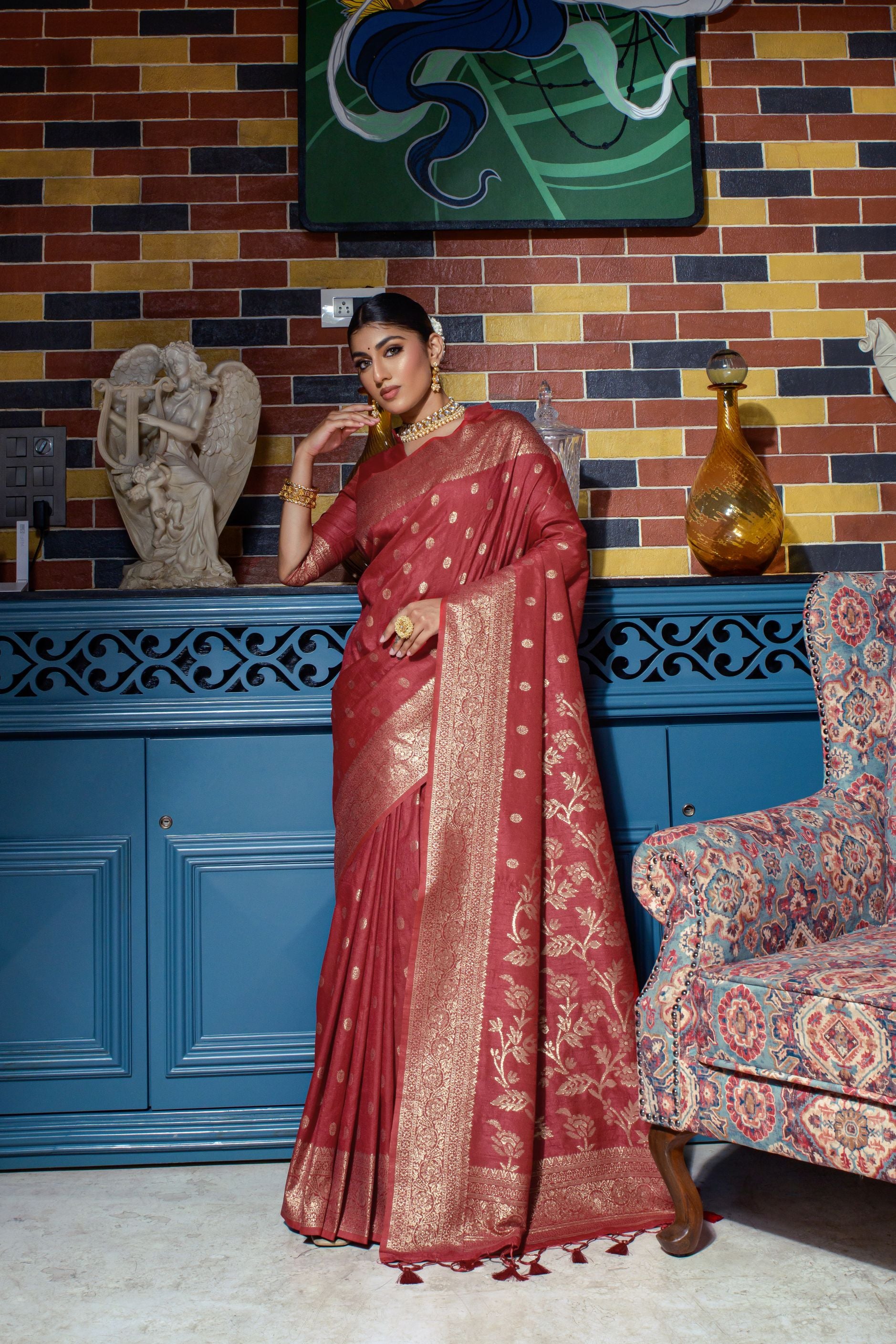 Vsaree Maroon Raw Silk Saree With All Over Zari Weaving Pattern And Zari Border And Blouse