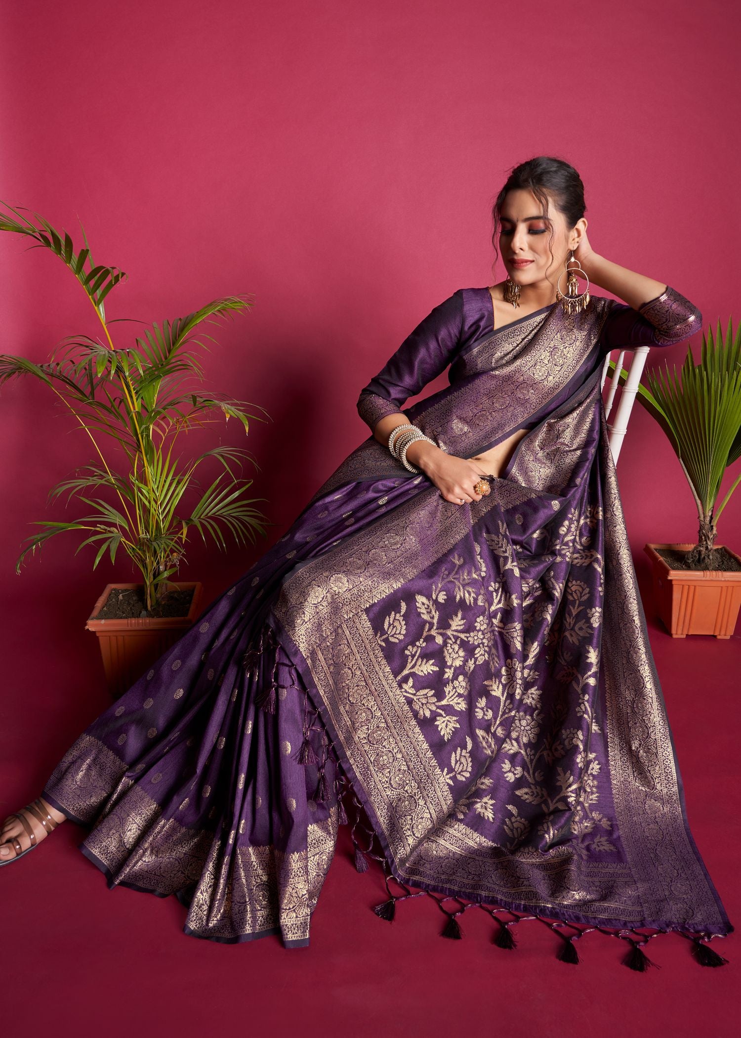 Vsaree Purple Raw Silk Saree With All Over Zari Weaving Pattern And Zari Border And Blouse