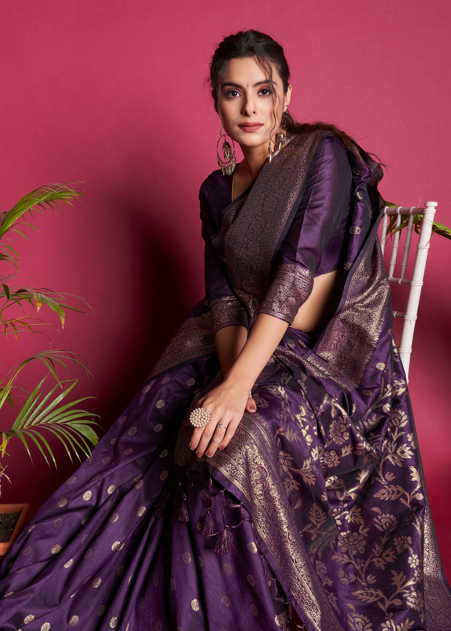 Vsaree Purple Raw Silk Saree With All Over Zari Weaving Pattern And Zari Border And Blouse