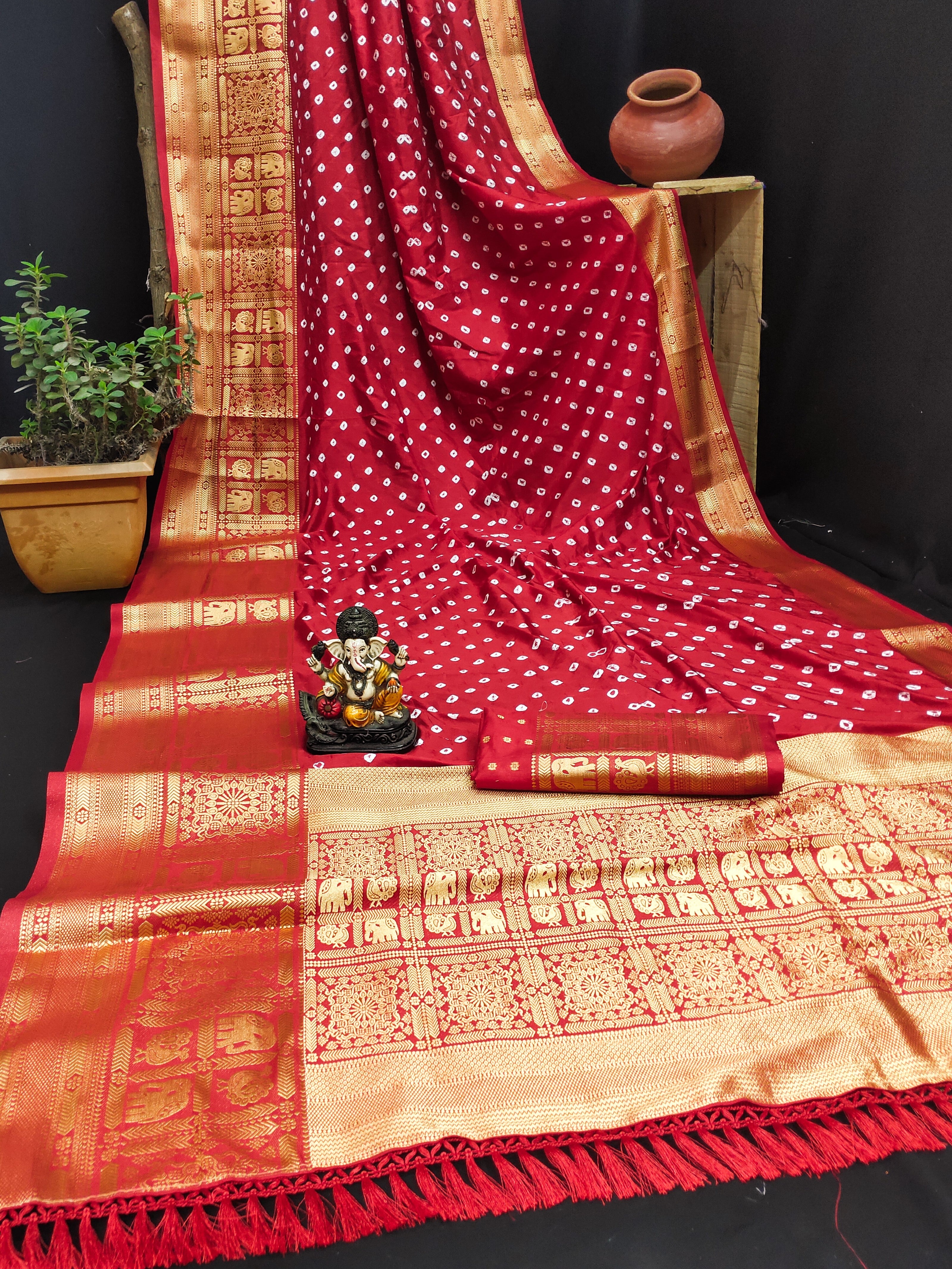 Kanjivaram Bandhani Design Soft Silk Wedding Wear Saree with Rich Pallu