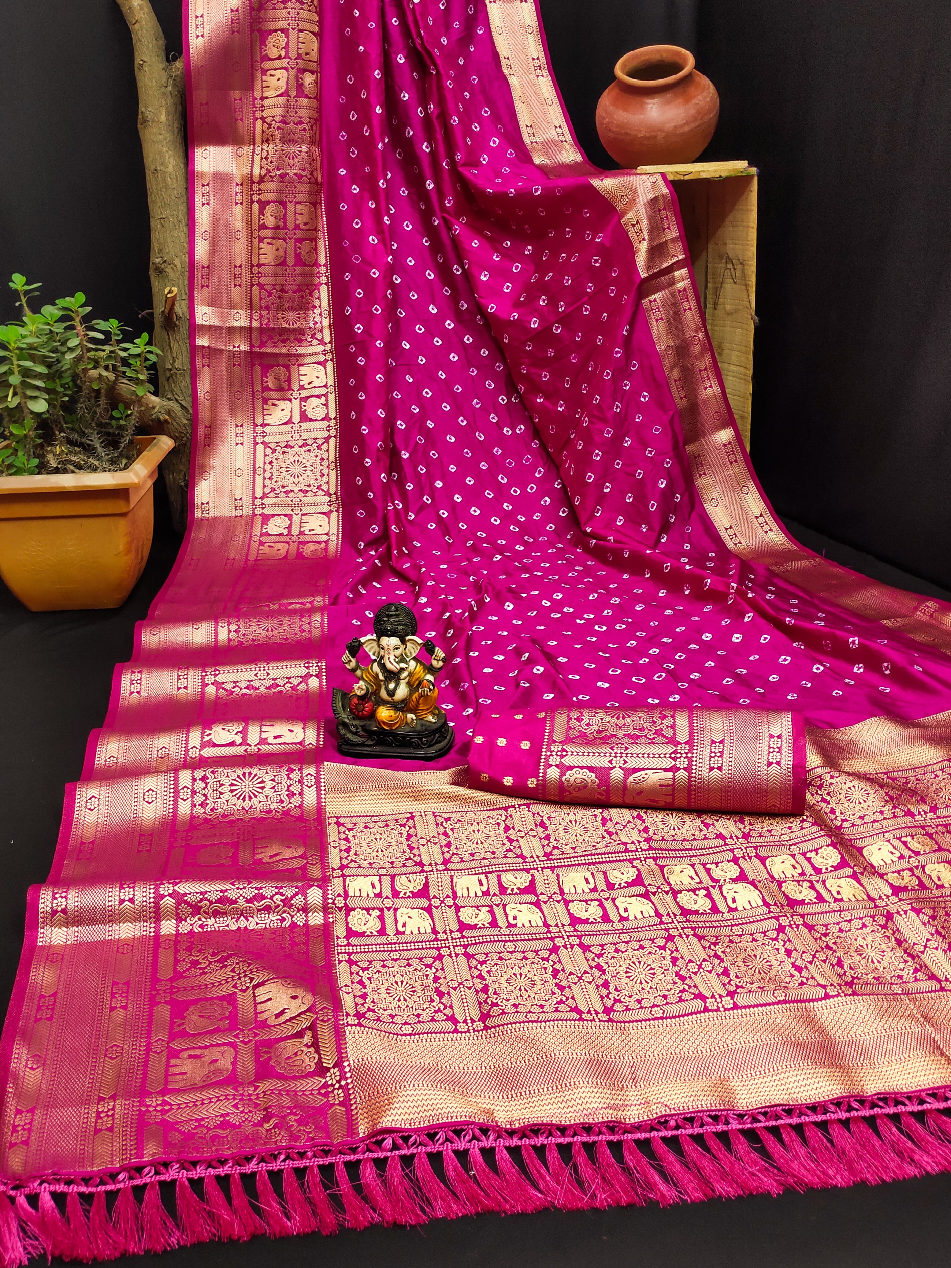 Kanjivaram Bandhani Design Soft Silk Wedding Wear Saree with Rich Pallu