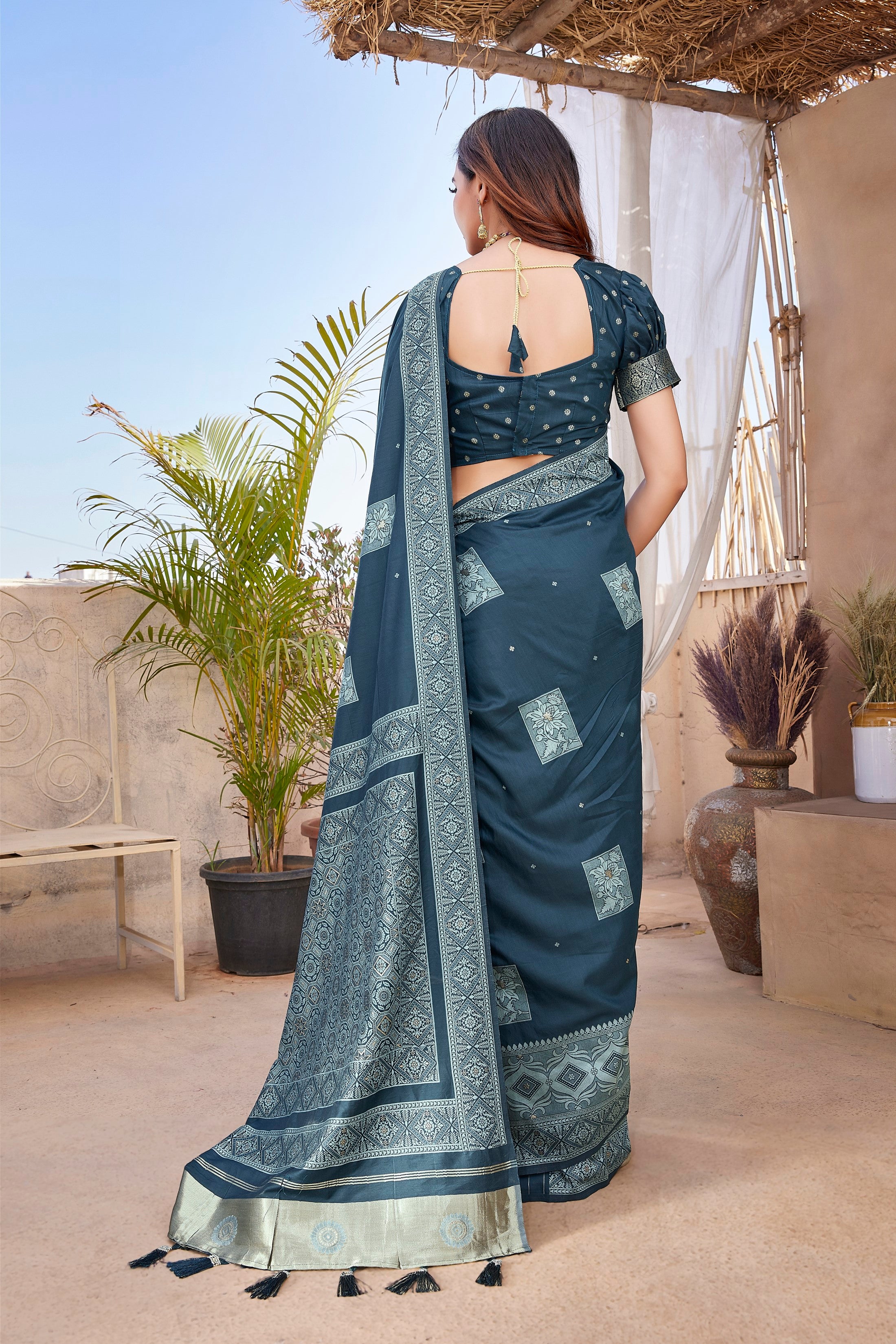 Designer Banarasi Soft Silk Saree With Pure Golden Zari Border And Blouse