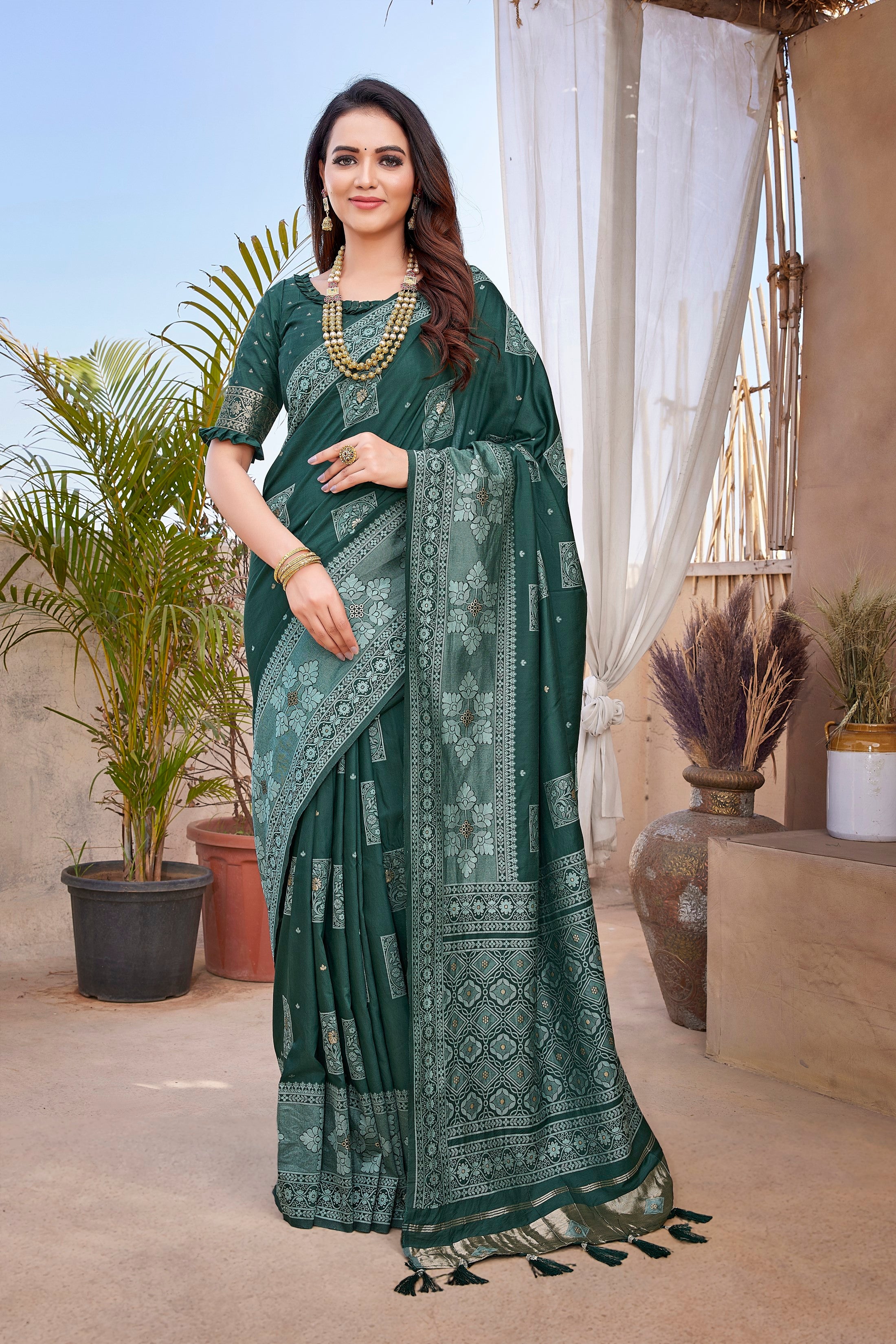 Designer Banarasi Soft Silk Saree With Pure Golden Zari Border And Blouse