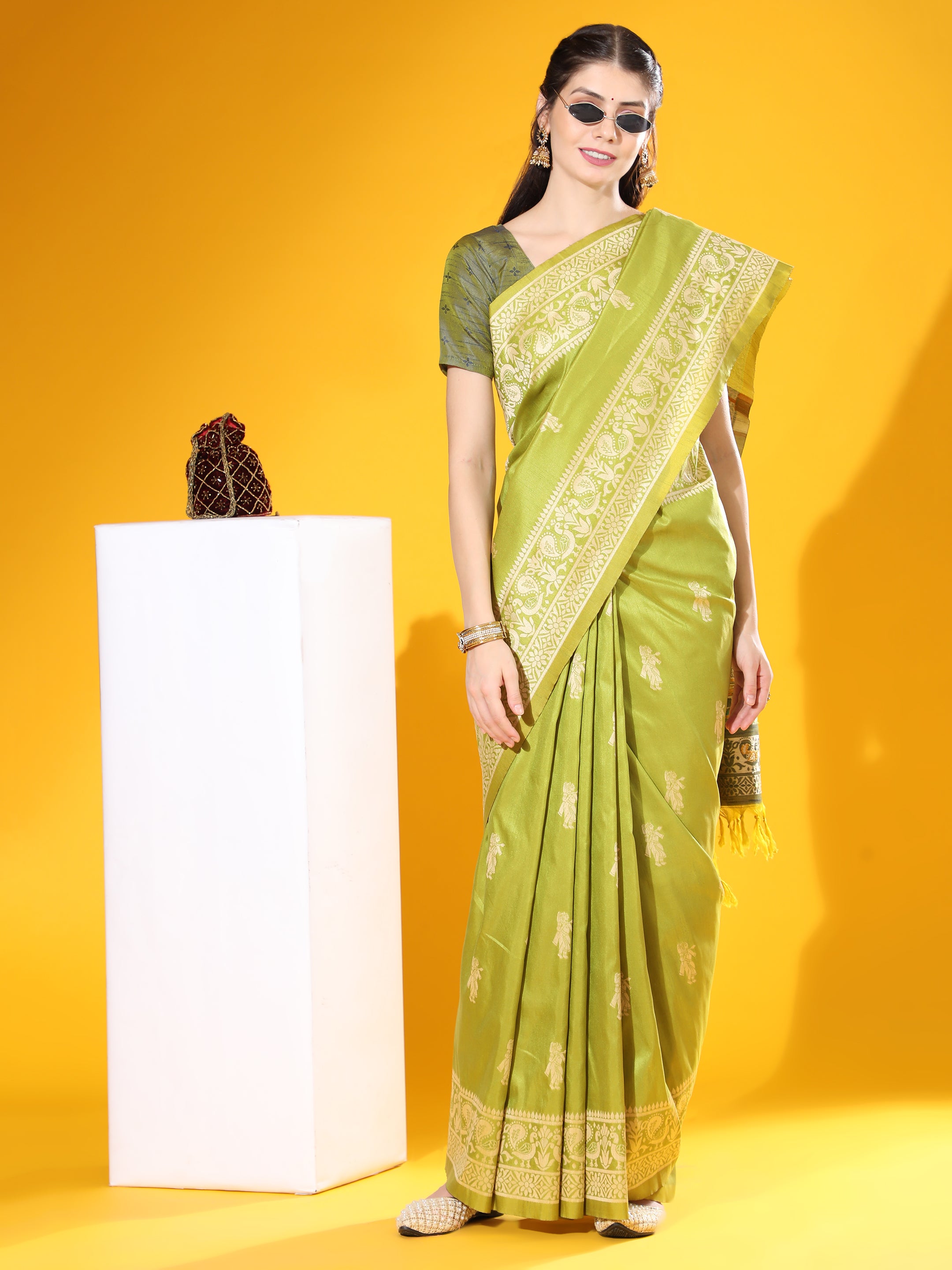 Vsaree Mahendi Soft Raw Silk  saree With Antique Design with Contrast Woven Pallu And Contrast Blouse