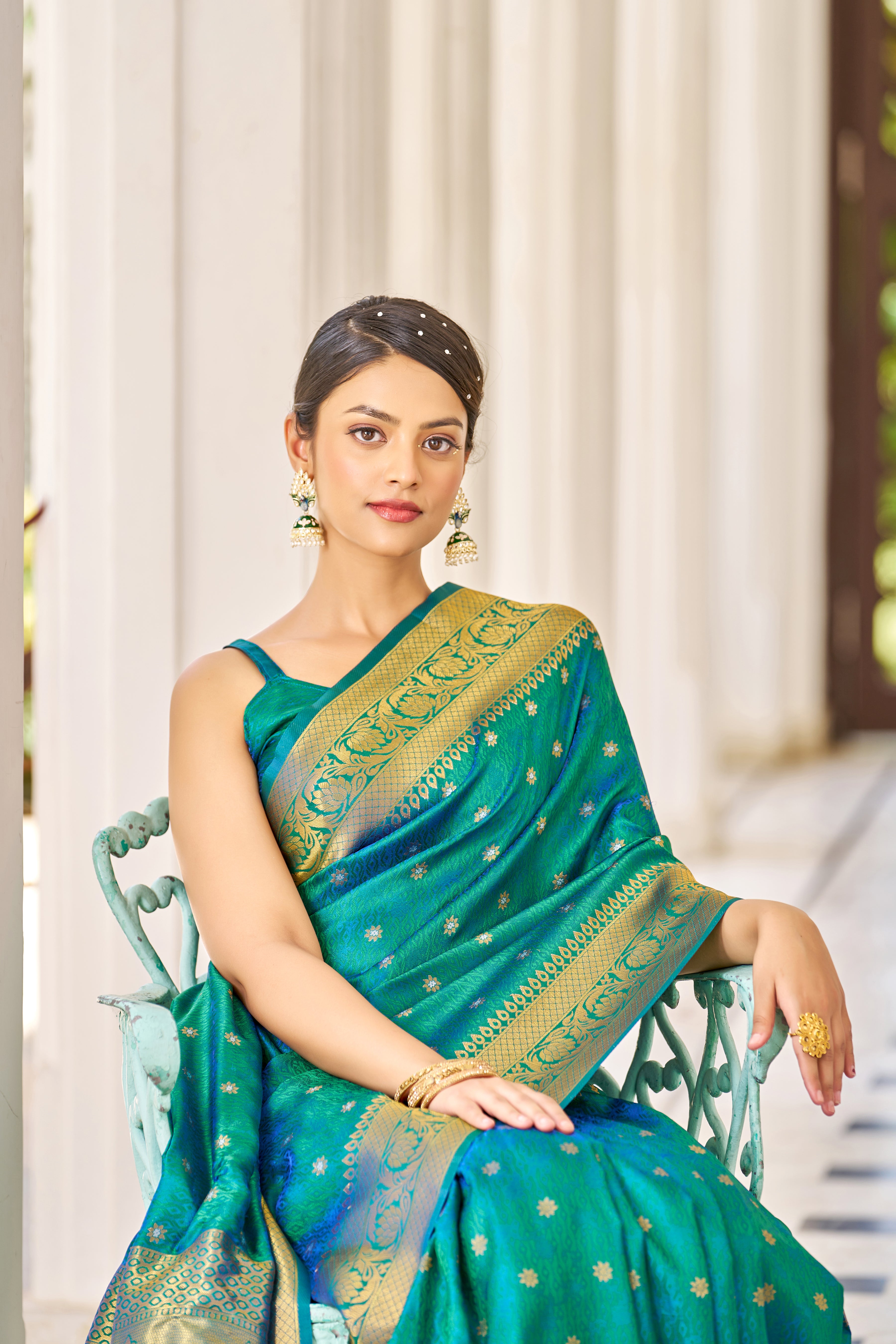 Vsaree Green Cotton Silk Saree Zari Weaving Border And Fancy Pallu With Blouse