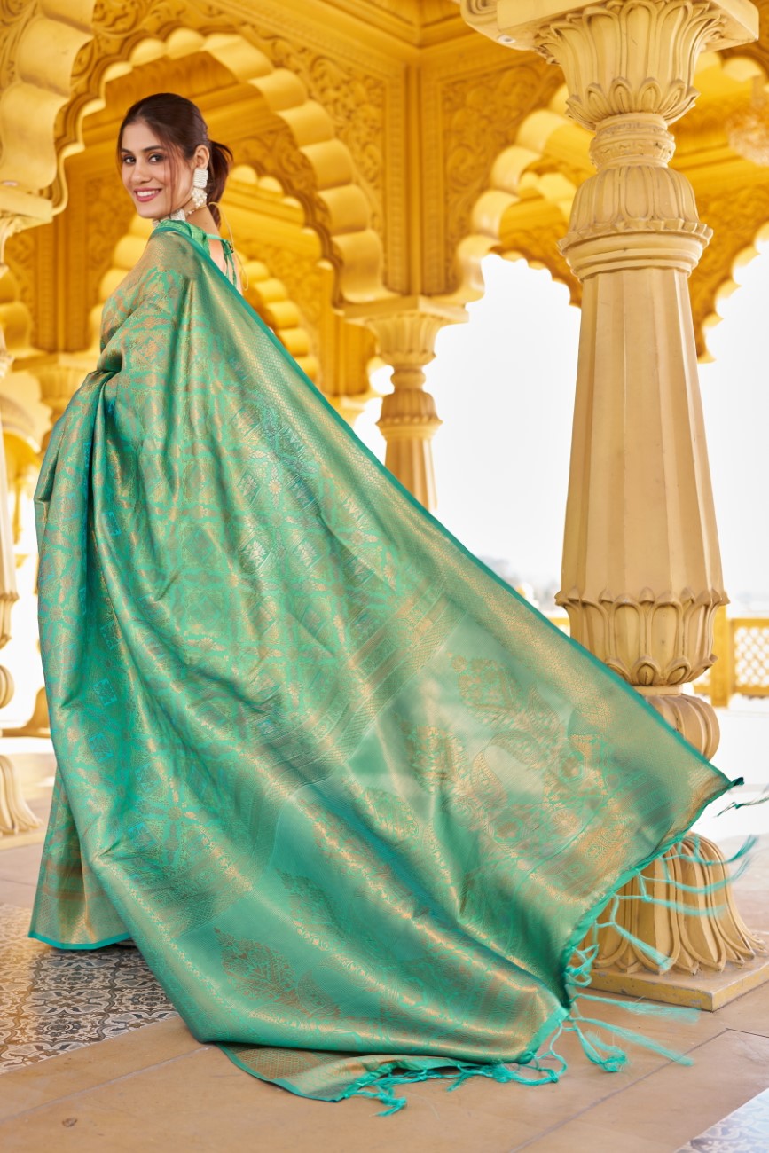 Designer Banarasi Kanjivaram Silk Golden Border With Banarasi Design Saree And Blouse