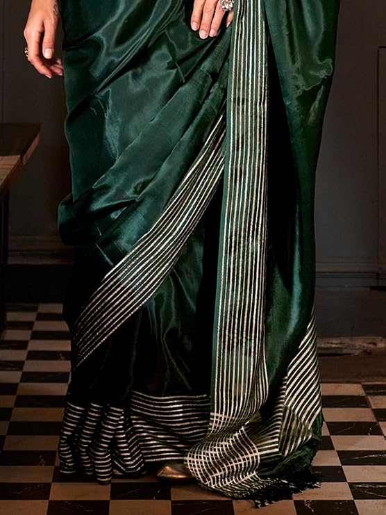 Vsaree Desingner Green Silk  Saree With Heavy Rich Pallu And Blouse