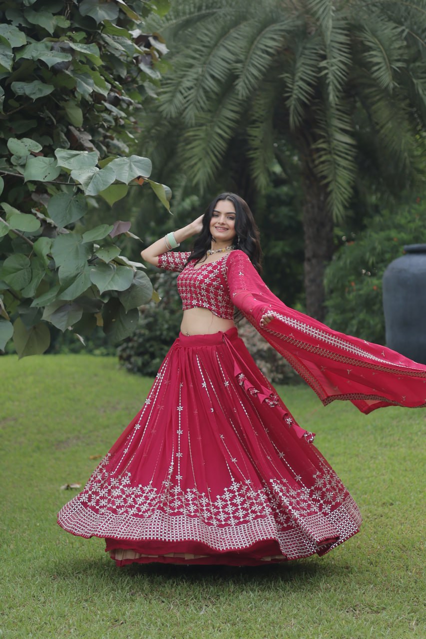 WOMEN'S PINK FAUX BLOOMING WITH SEQUINS AND ZARI EMBROIDERY WORK DESIGNER LEHENGA CHOLI