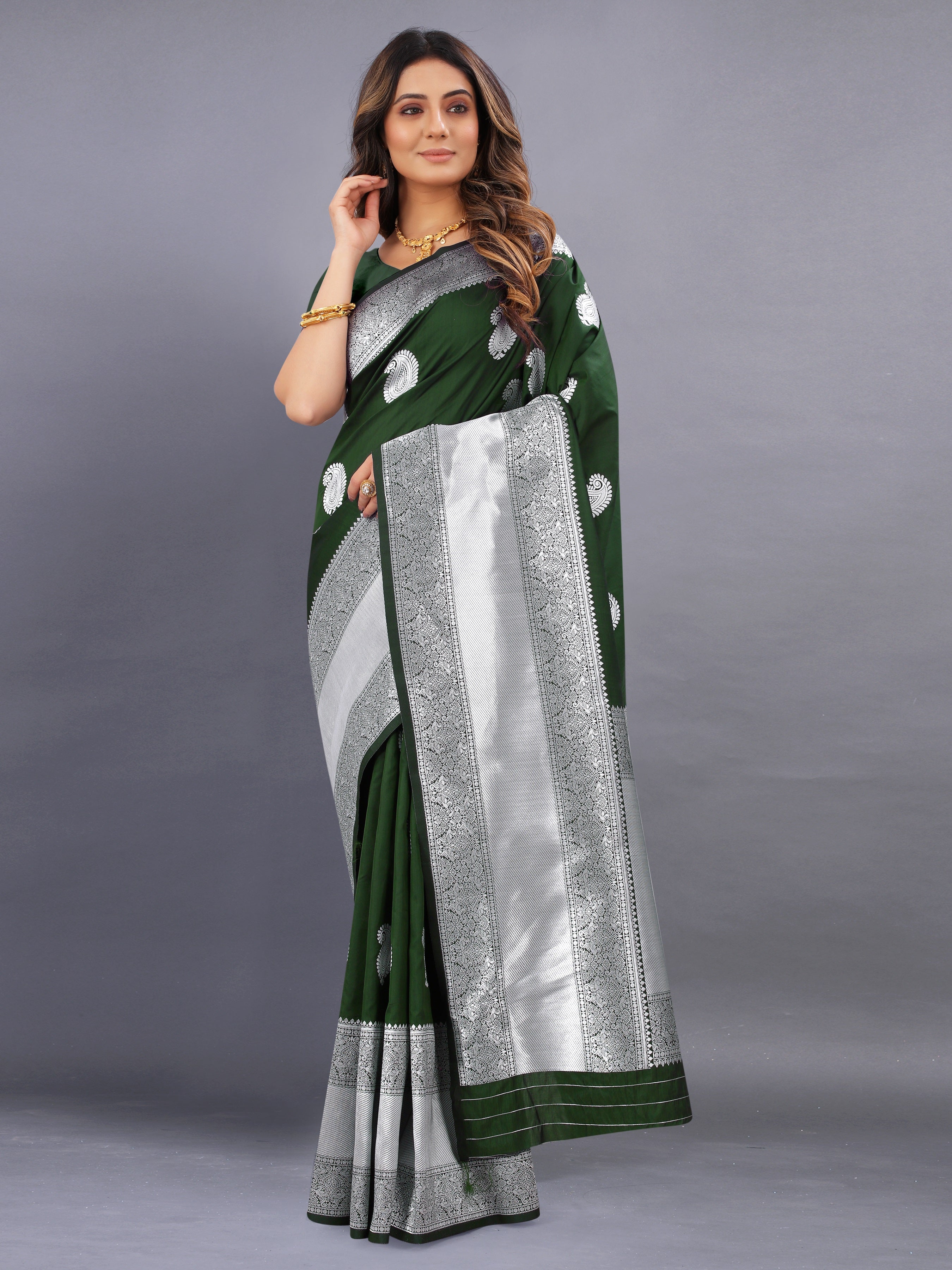 Vsaree Green Kanjivaram Silk And Zari weaving Saree With Designer Border And Blouse