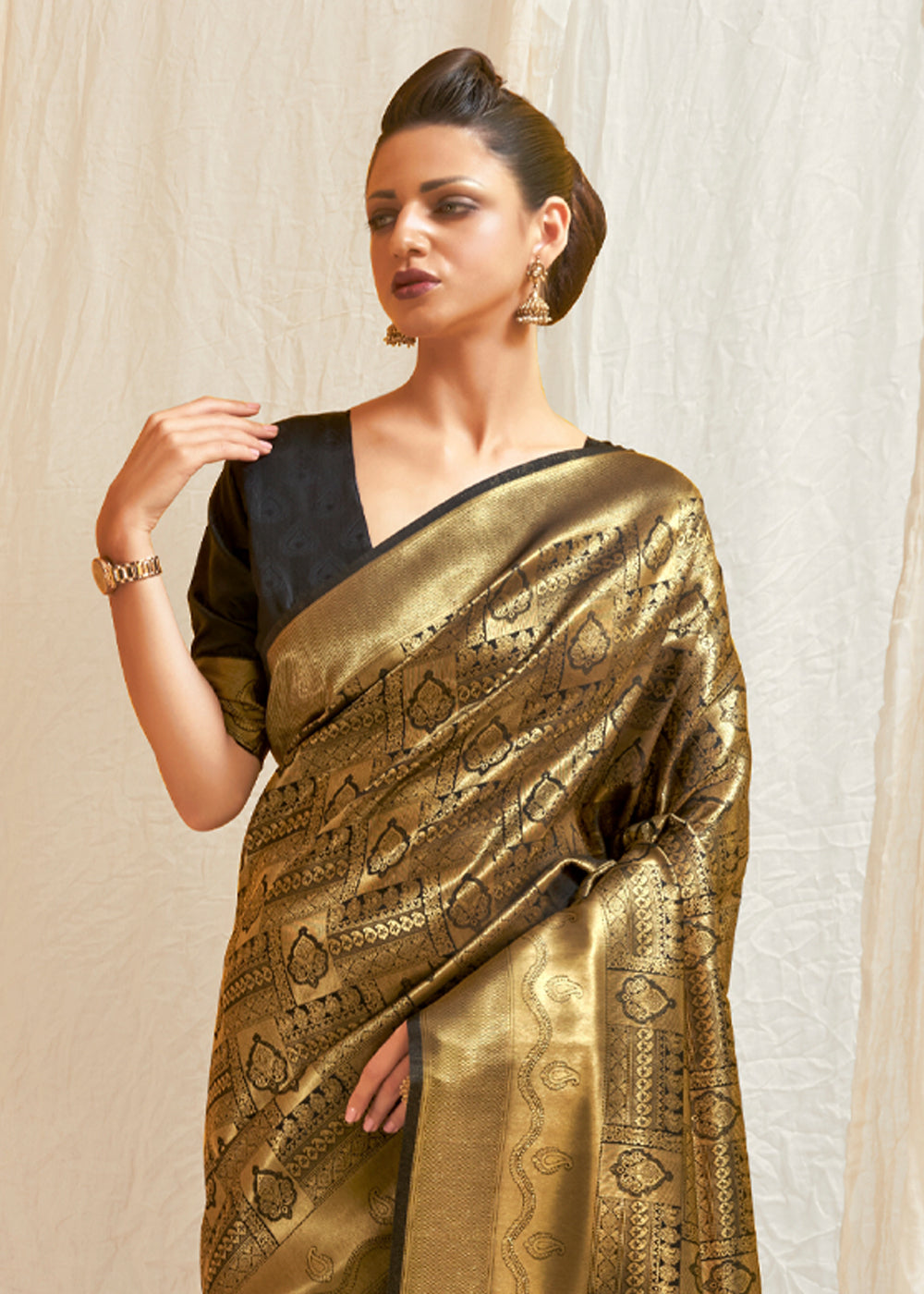 Vsaree Black Designer Banarasi Silk Saree With Having Rich Pallu And Blouse