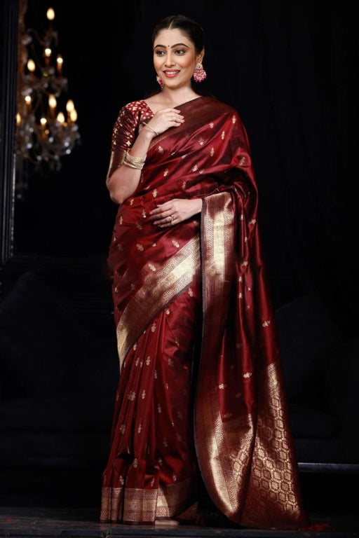 Vsaree Maroon Silk Blend Saree With Designer Border And Heavy Pallu Along With Blouse