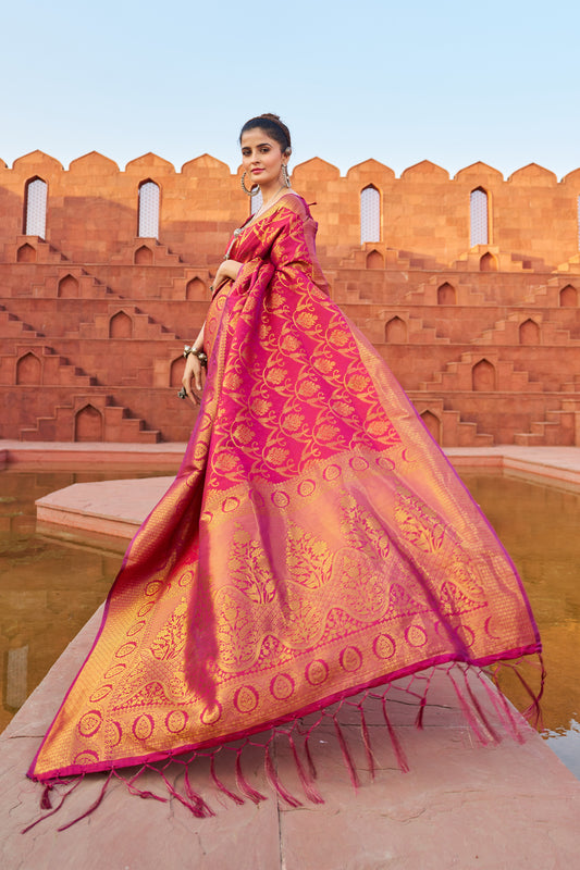 Vsaree Pink Silk Blend Saree With Designer Border And Heavy Pallu Along With Blouse