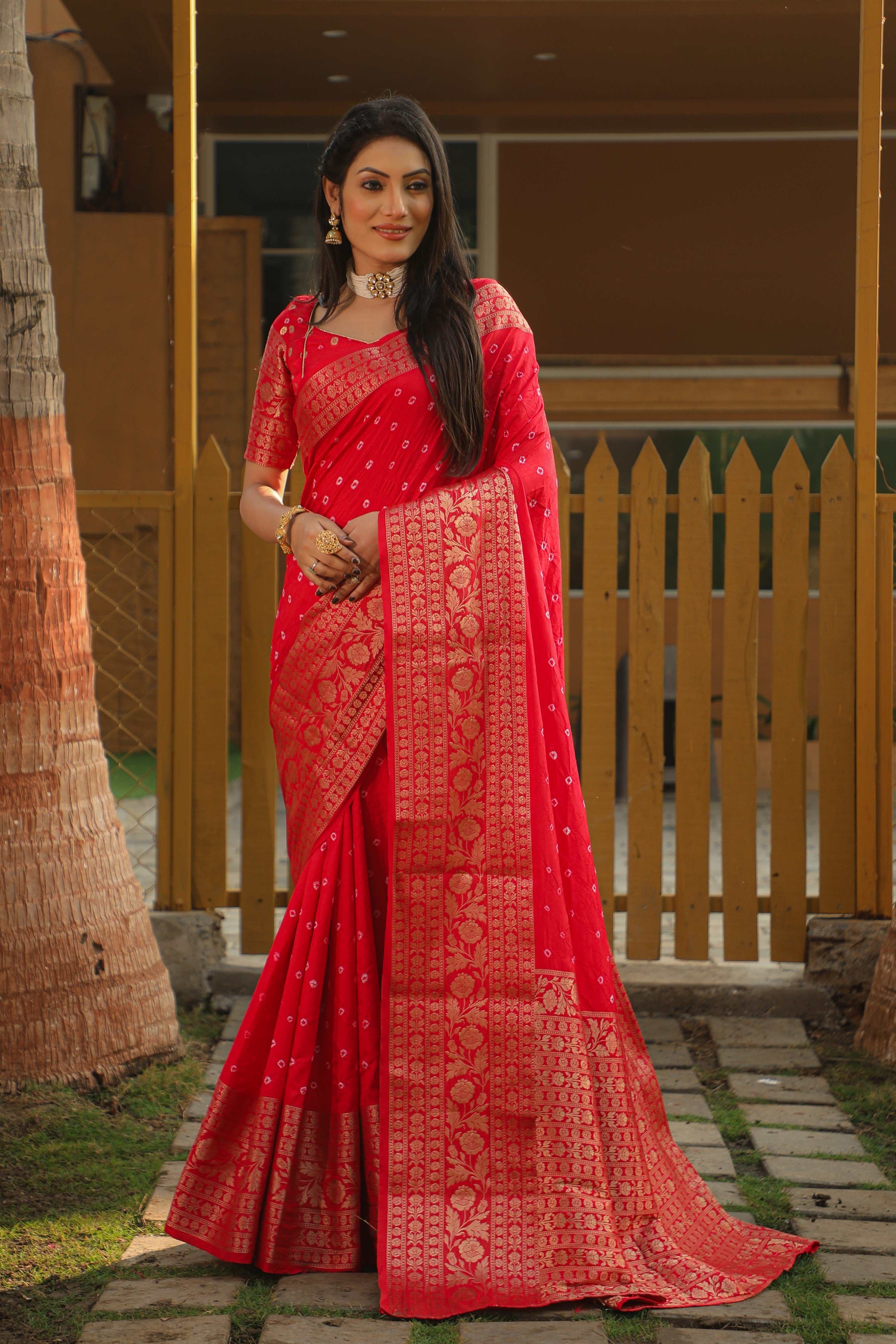 Bandhej Kanjivaram Silk With Kanjivaram Border And Zari Weaving Saree With Blouse For Women