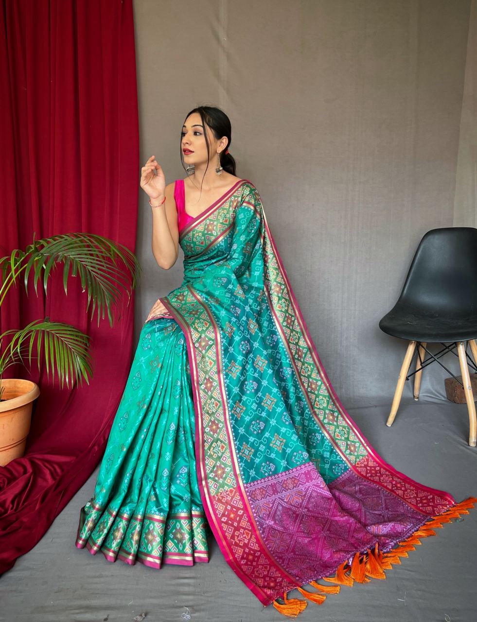 Vsaree Patola Soft Silk Saree And Zari Weaving With Rich Pallu Saree And Blouse For Women