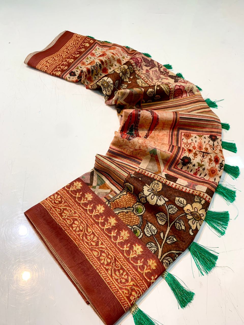 Designer Cotton Silk And Printed  Zari Weaving Border Saree With Woven Rich Pallu And Blouse