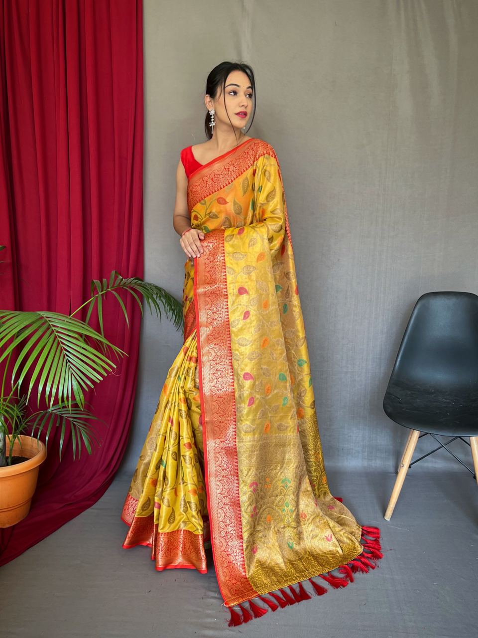 Vsaree Designer Soft Silk Saree  Zari Weaving And Rich Pallu Saree With Blouse For Women