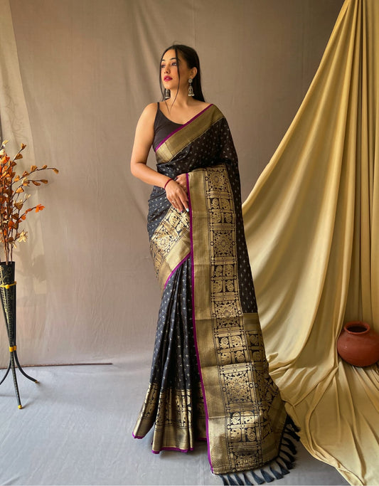 Designer Kanjivaram Silk Zari Weaving Border Saree With Woven Rich Pallu And Blouse