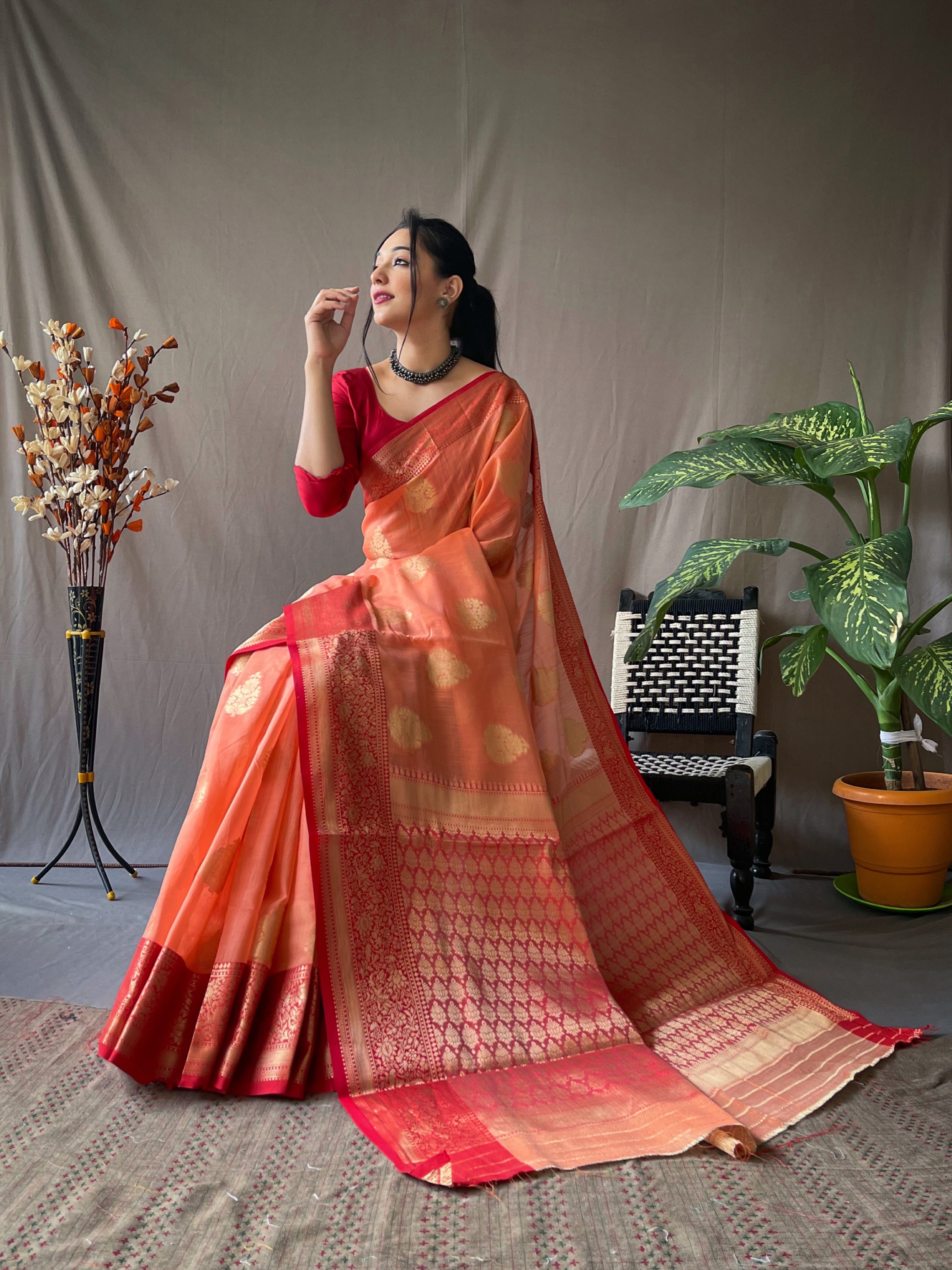 Designer Banarasi Design Soft Silk Saree With Pure Golden Zari Border And Heavy Rich Pallu