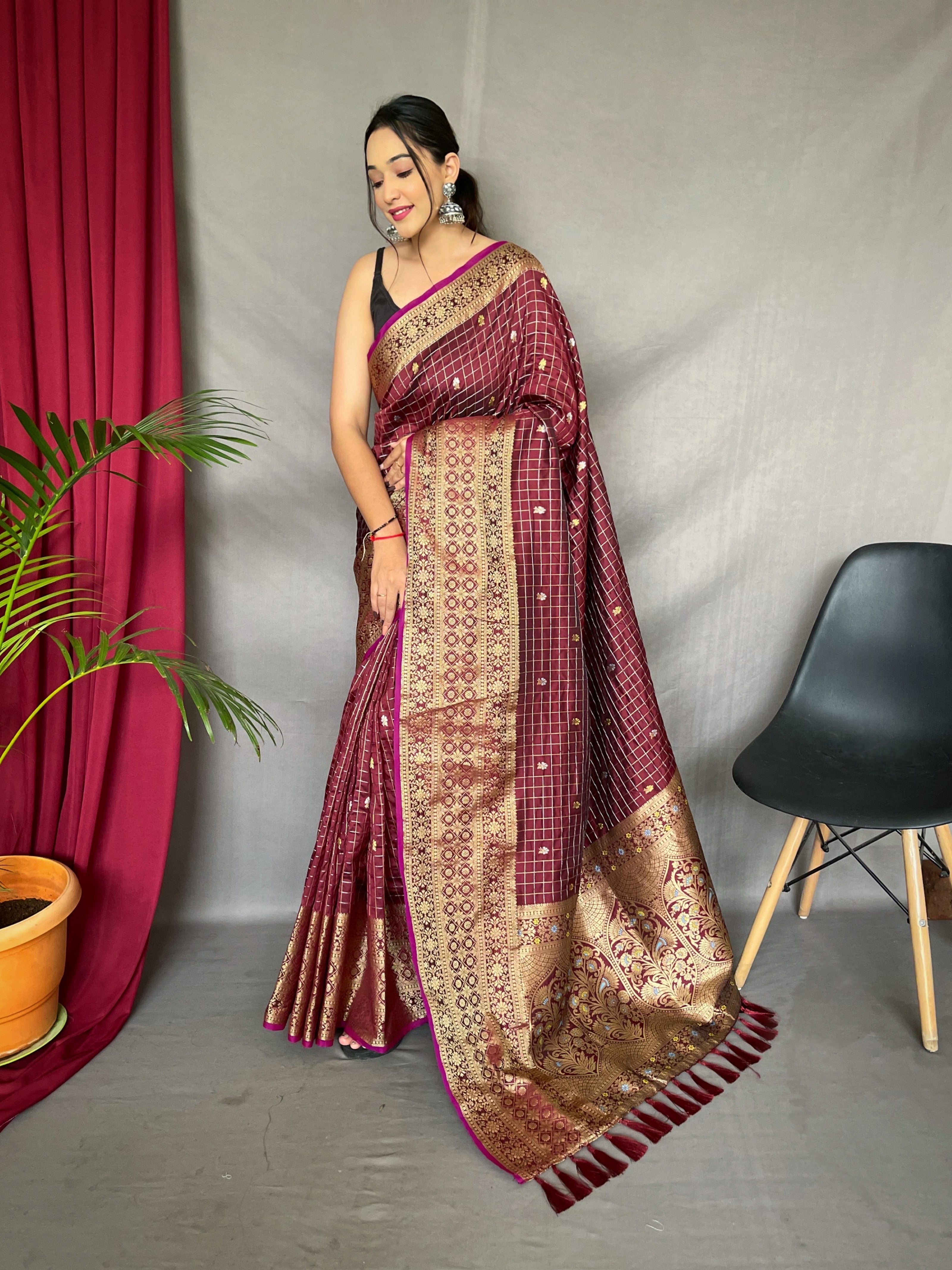 Vsaree Banarasi Design Soft Silk Saree With Golden Zari Weaving Border And Heavy Rich Pallu