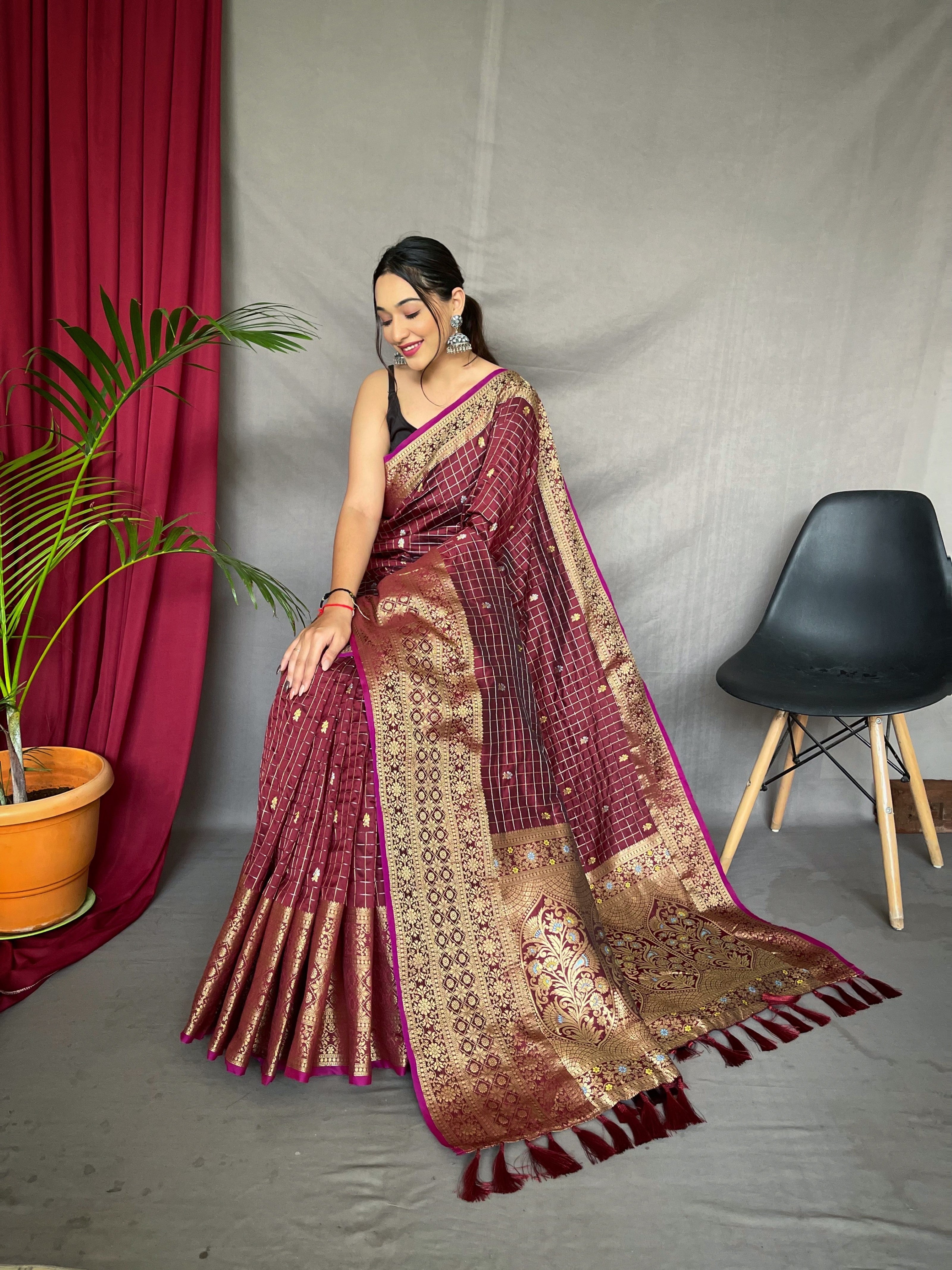 Vsaree Banarasi Design Soft Silk Saree With Golden Zari Weaving Border And Heavy Rich Pallu