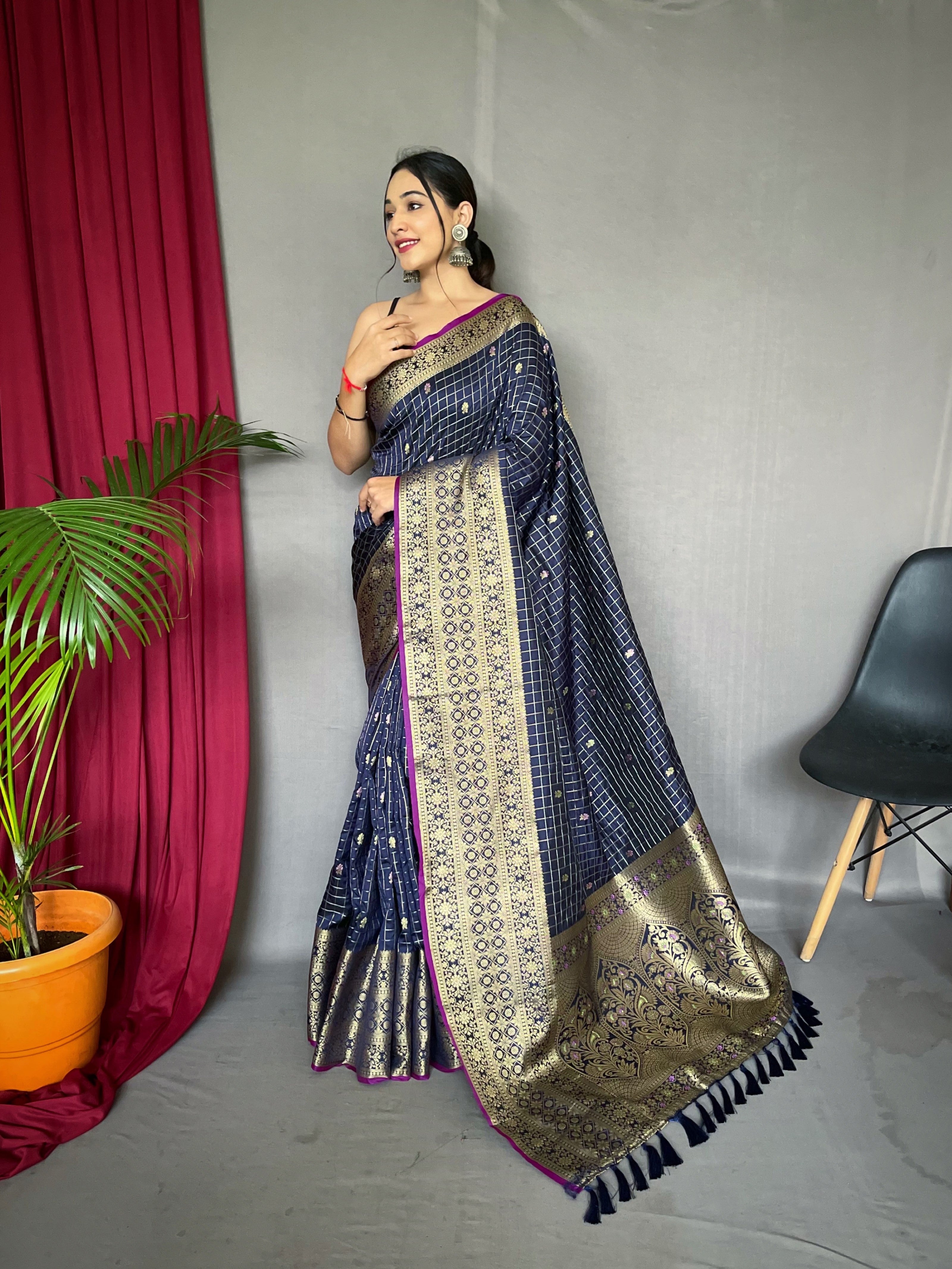 Vsaree Banarasi Design Soft Silk Saree With Golden Zari Weaving Border And Heavy Rich Pallu