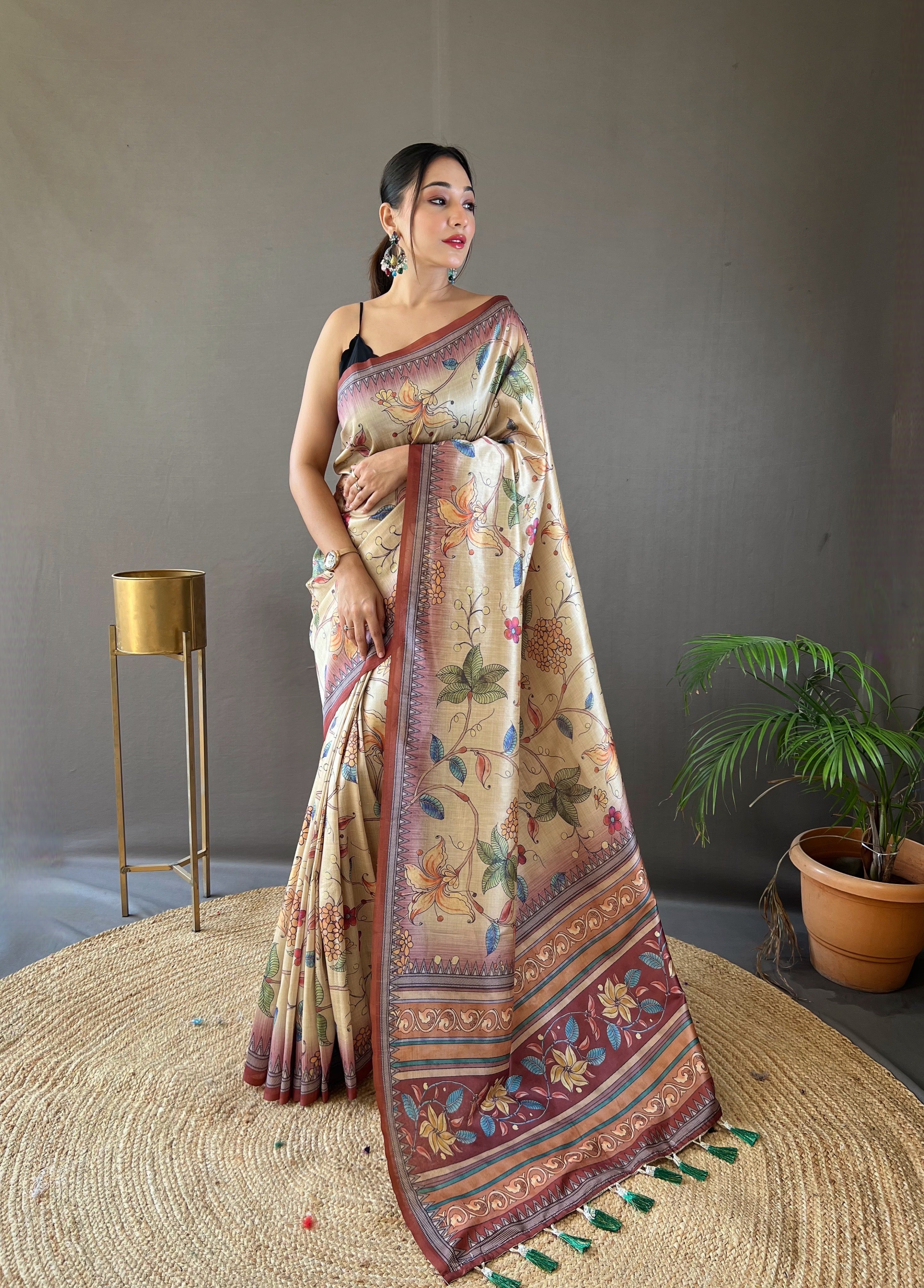 Vsaree Printed Design Soft Silk Saree With Rich Designer Pallu And Blouse