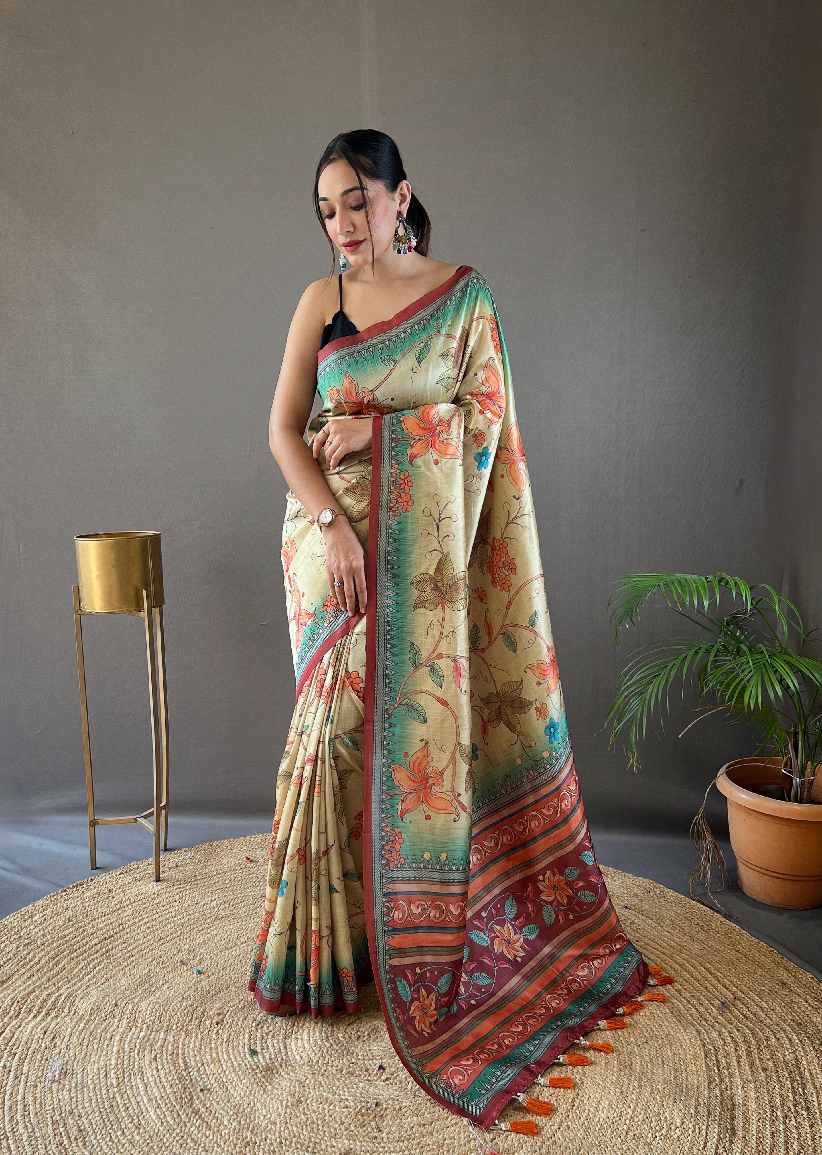 Vsaree Printed Design Soft Silk Saree With Rich Designer Pallu And Blouse