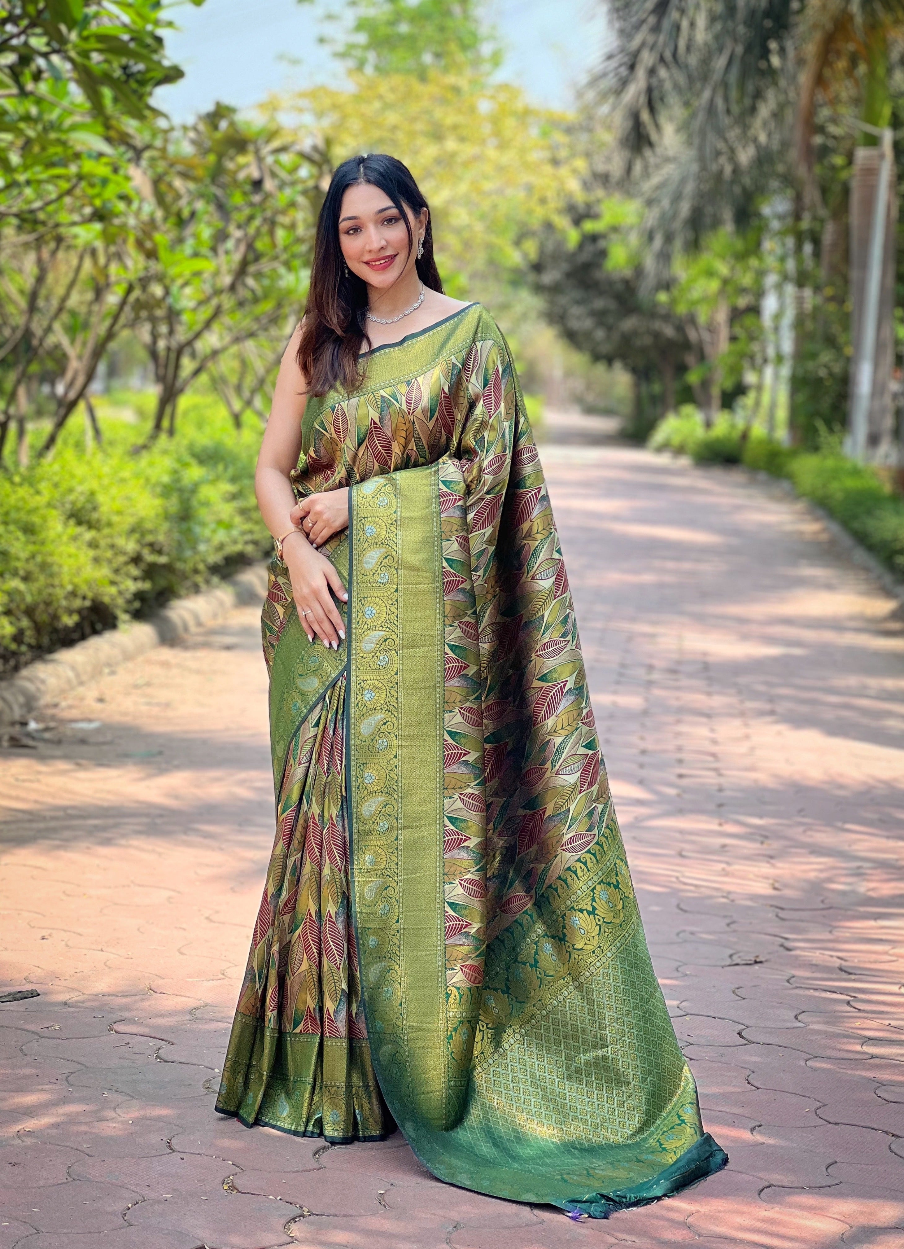 Vsaree Kanjivaram Soft Silk Weaving Borders Havy Design Saree With Blouse For Women