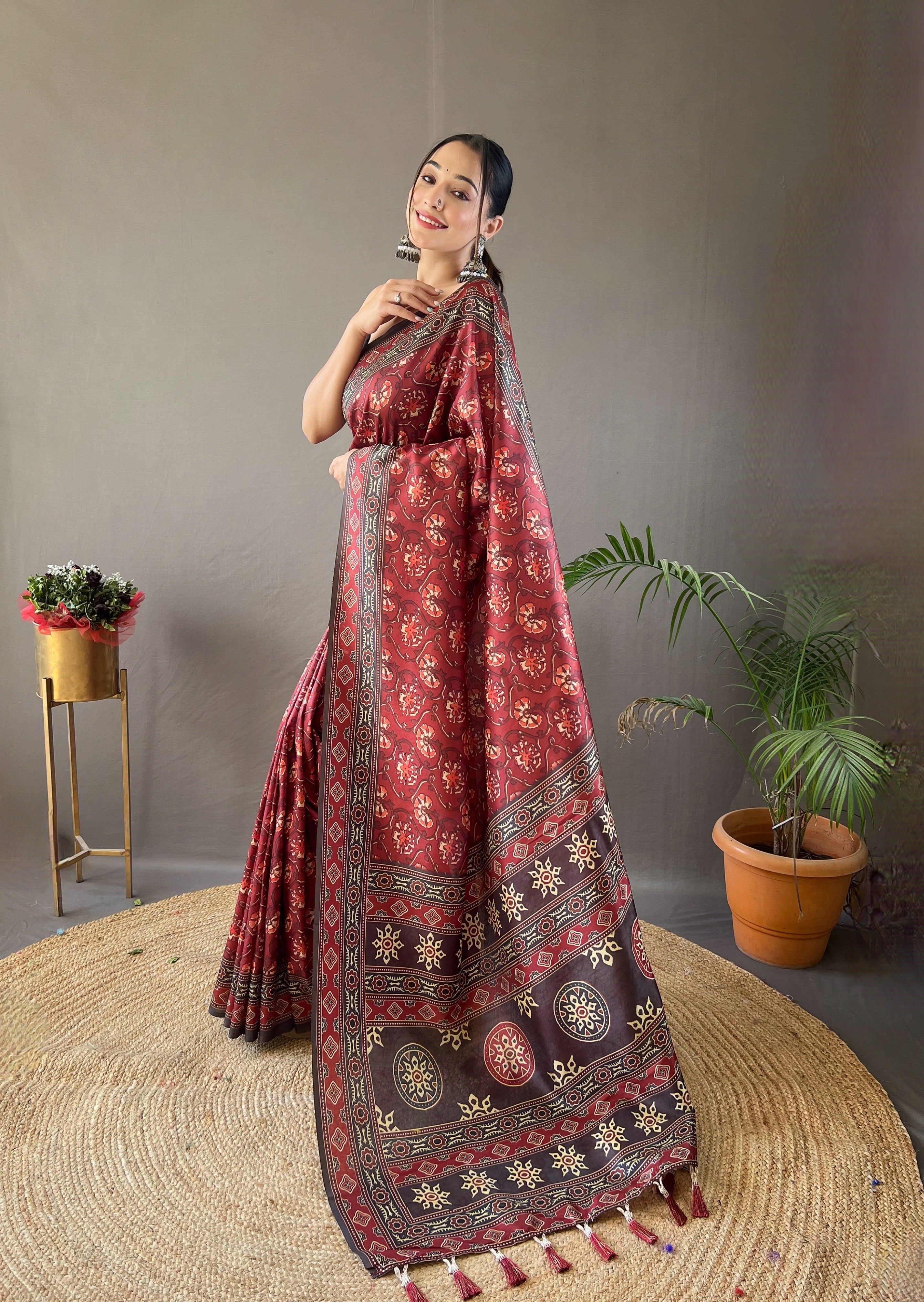 Designer Cotton Silk And Printed  Zari Weaving Border Saree With Woven Rich Pallu And Blouse