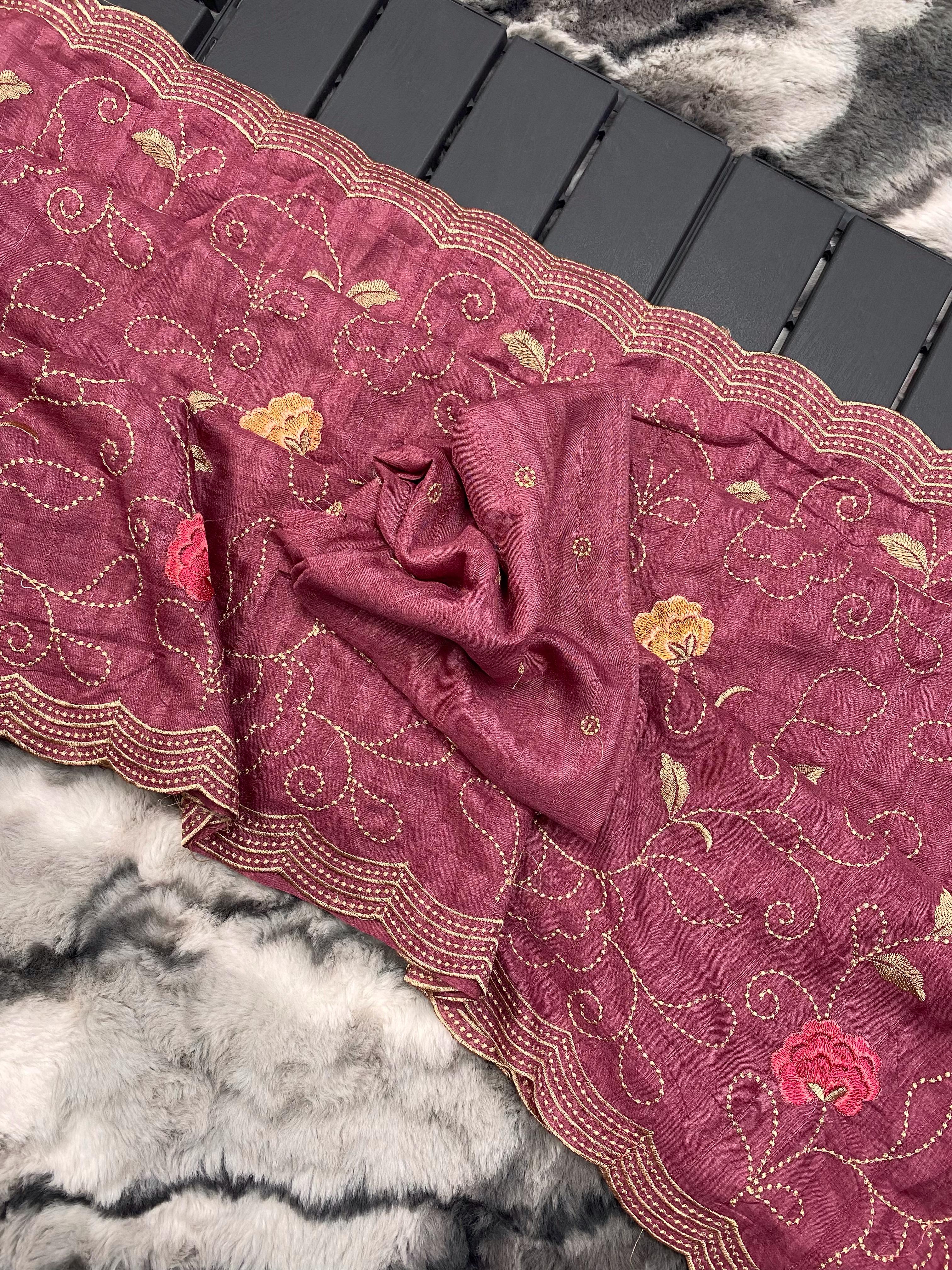 Vsaree Tussar Silk Kalamkari Border And Zari Weaving Rich Pallu With Blouse