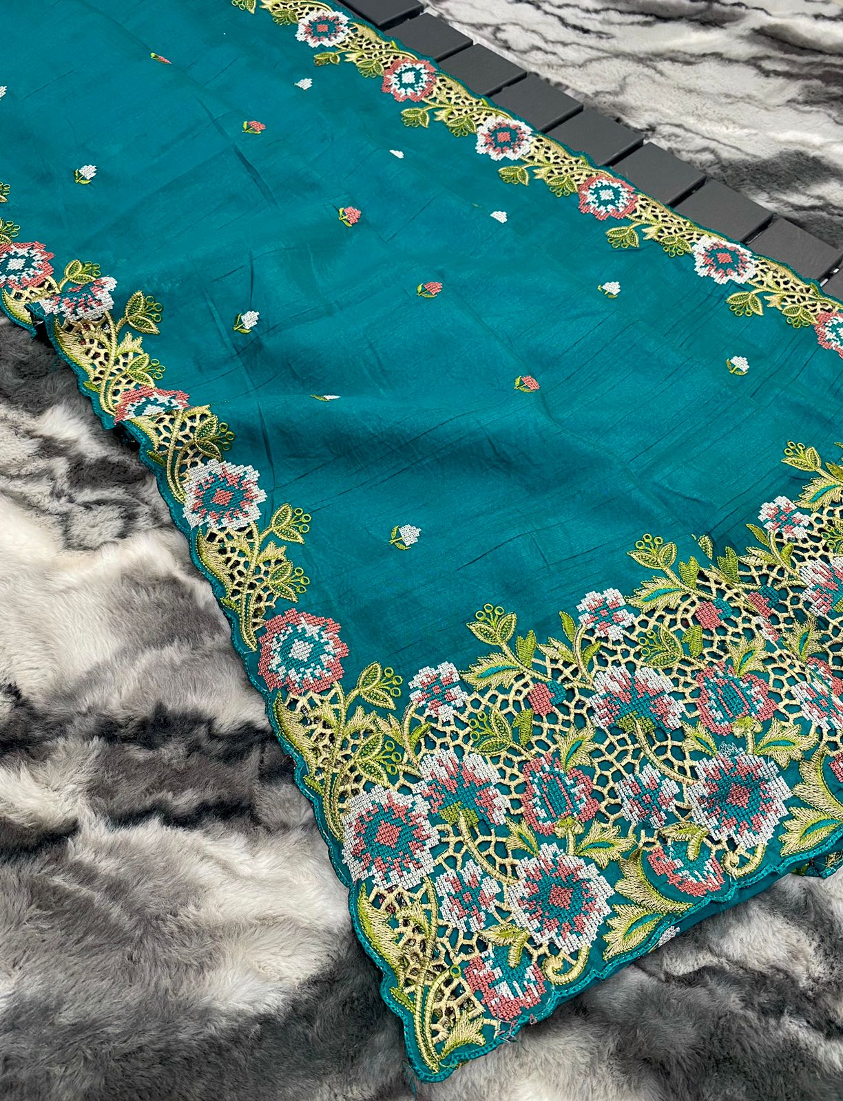 Vsaree Tussar Silk Kalamkari Border And Zari Weaving Rich Pallu With Blouse