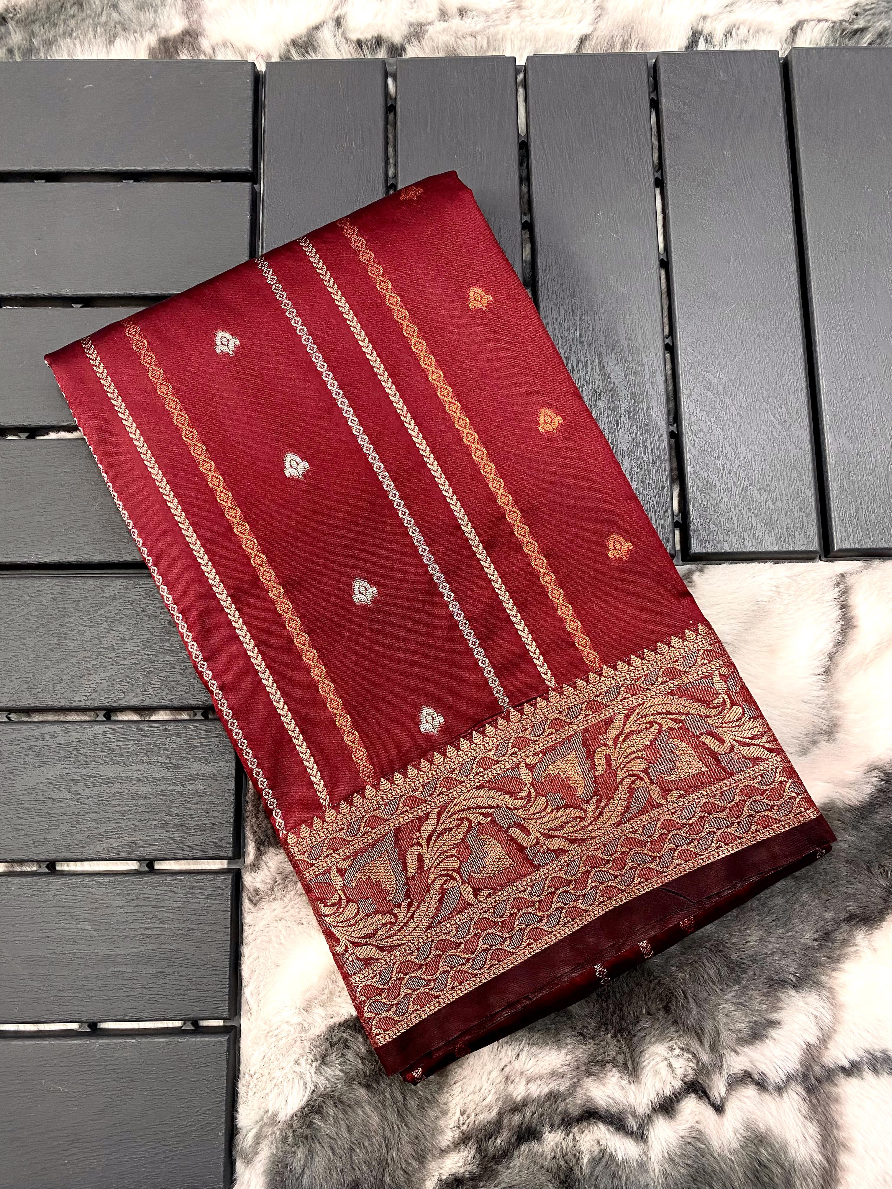 Vsaree Tussar Silk Kalamkari Border And Zari Weaving Rich Pallu With Blouse