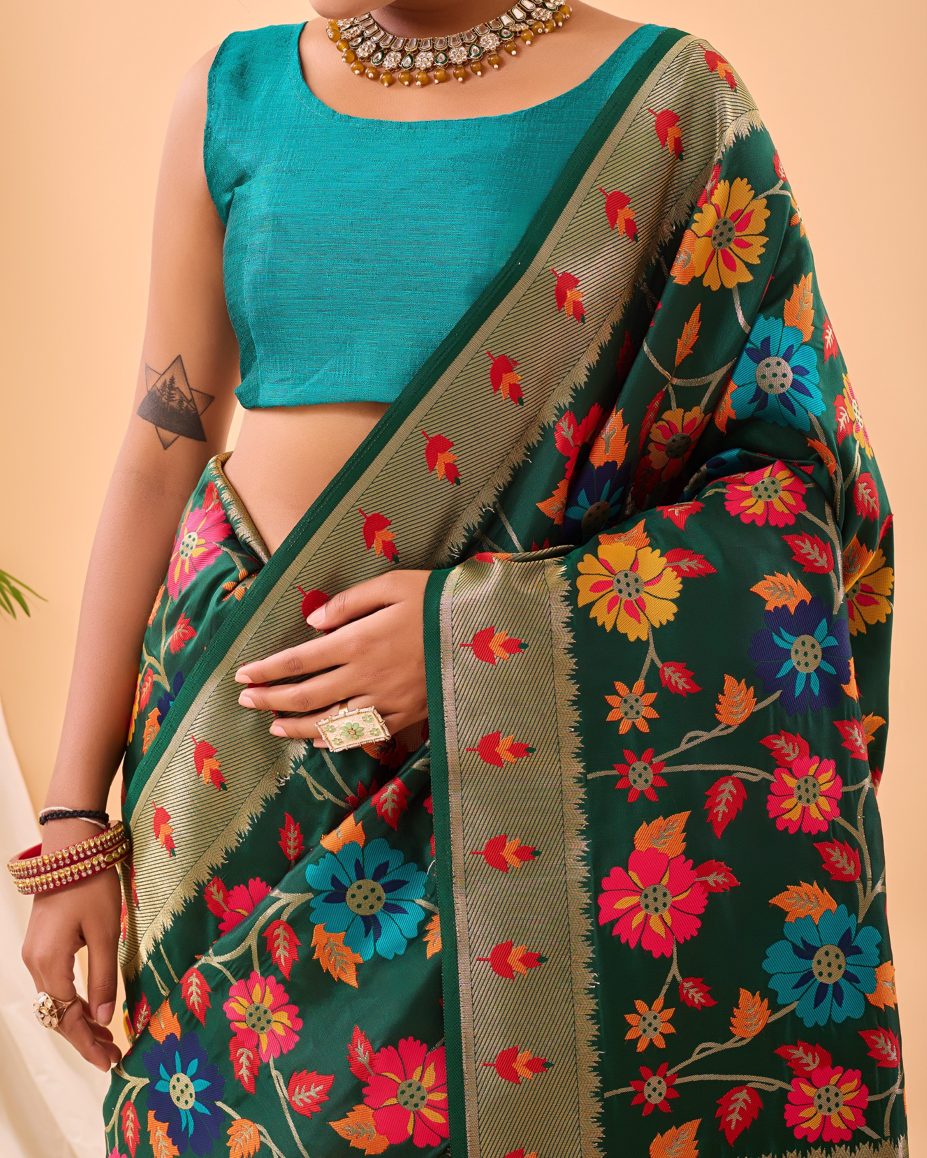 Vsaree Kanjivaram Soft Silk Weaving Borders Havy Design Saree With Blouse For Women