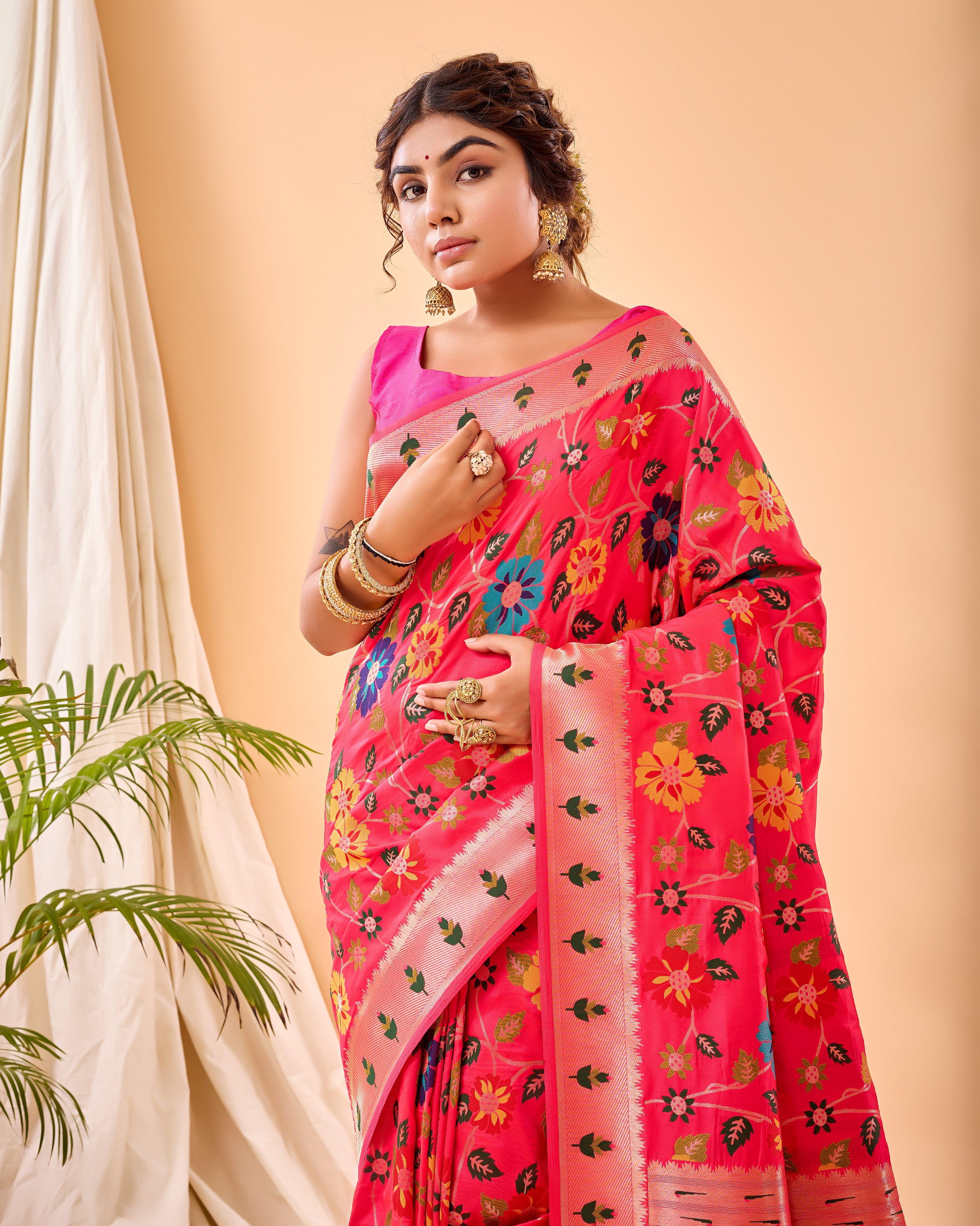 Vsaree Kanjivaram Soft Silk Weaving Borders Havy Design Saree With Blouse For Women