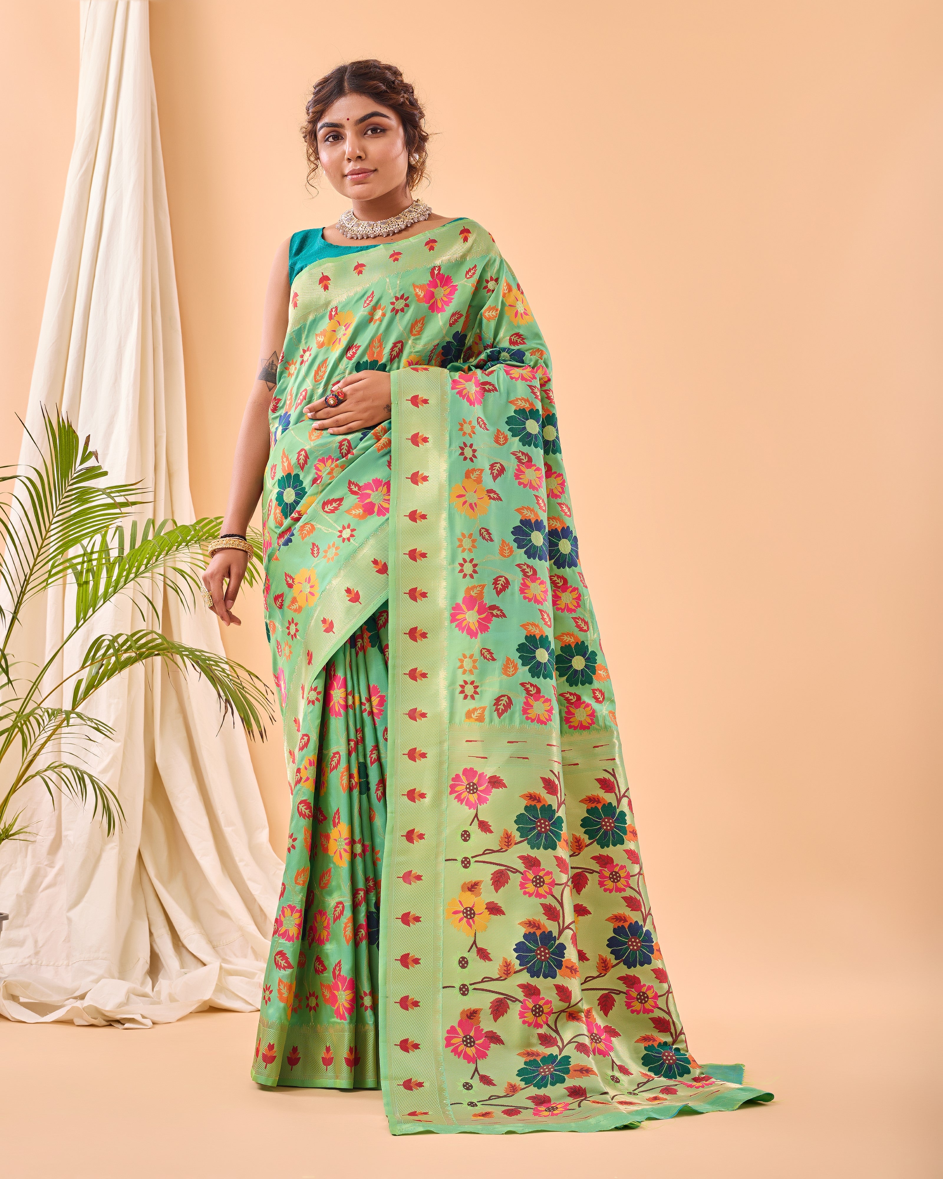 Vsaree Kanjivaram Soft Silk Weaving Borders Havy Design Saree With Blouse For Women