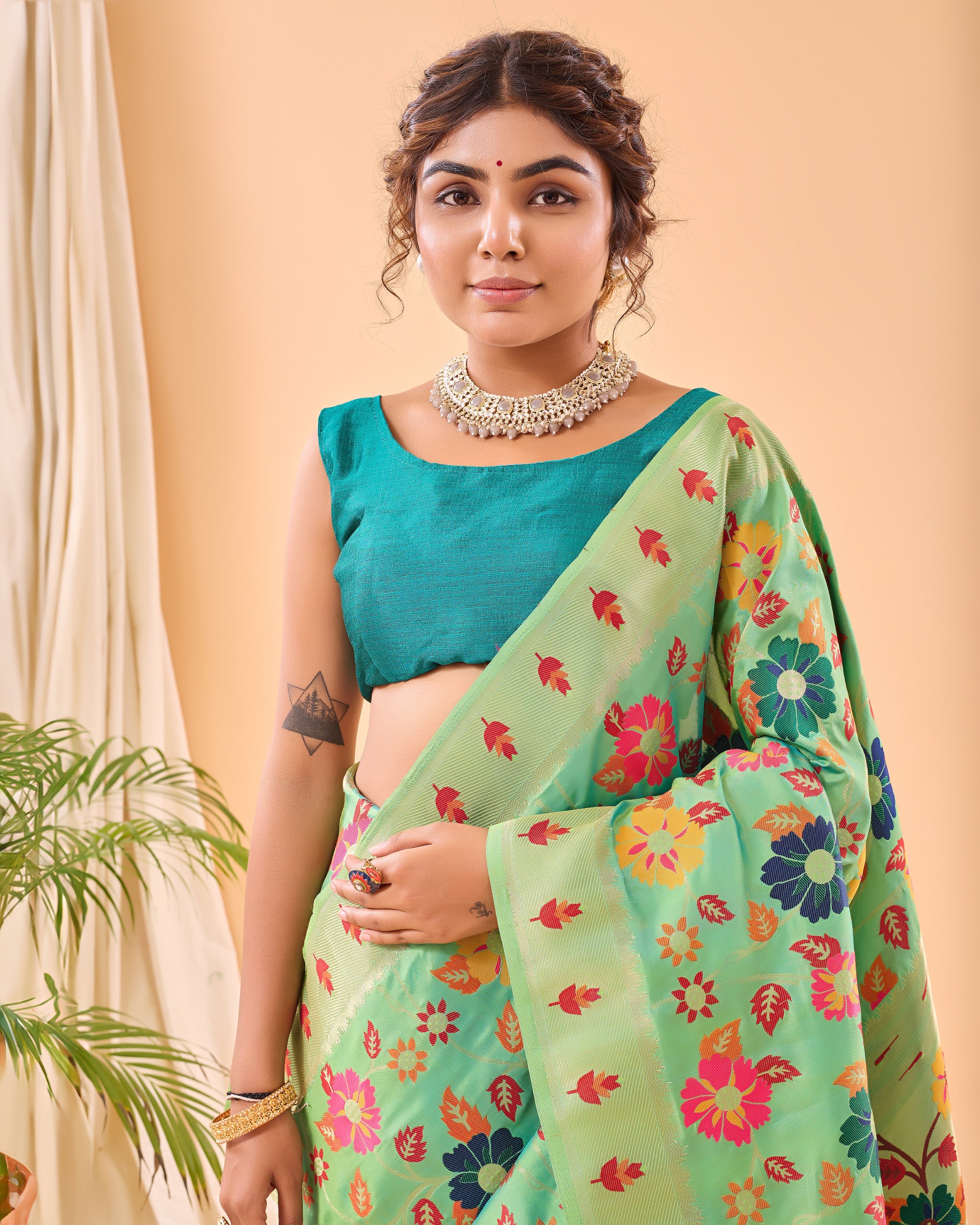 Vsaree Kanjivaram Soft Silk Weaving Borders Havy Design Saree With Blouse For Women