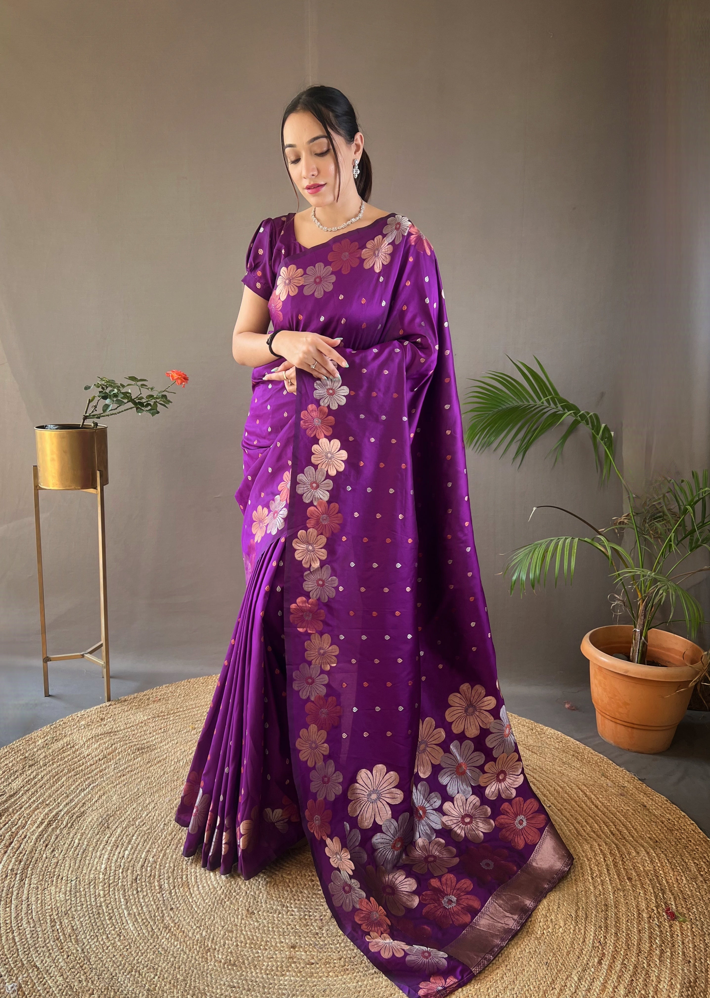 Vsaree Soft Silk Weaving Borders Havy Design Saree With Blouse For Women