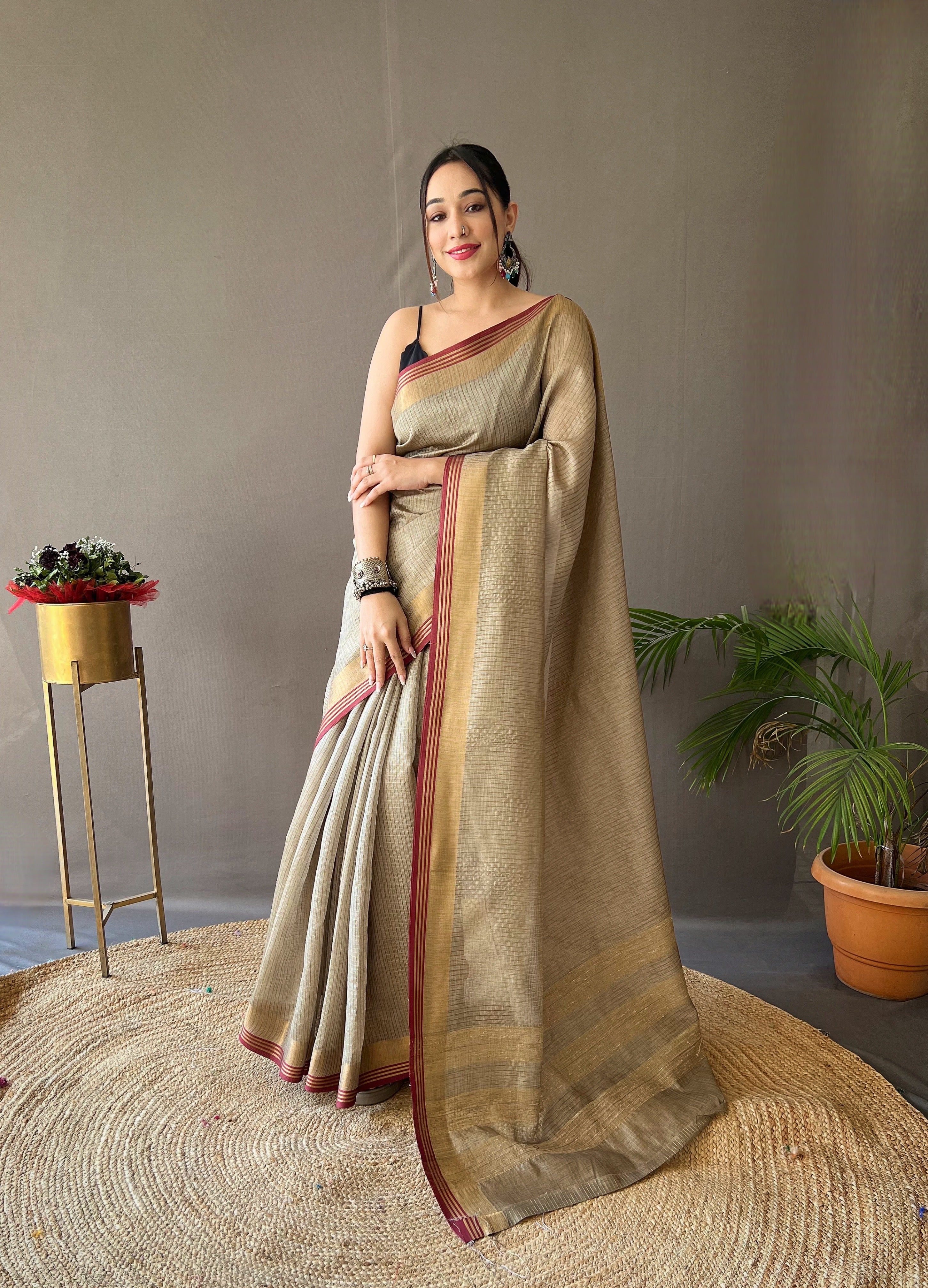 Vsaree Soft Silk Saree And Golden Zari Weaving Border And Rich pallu With Blouse